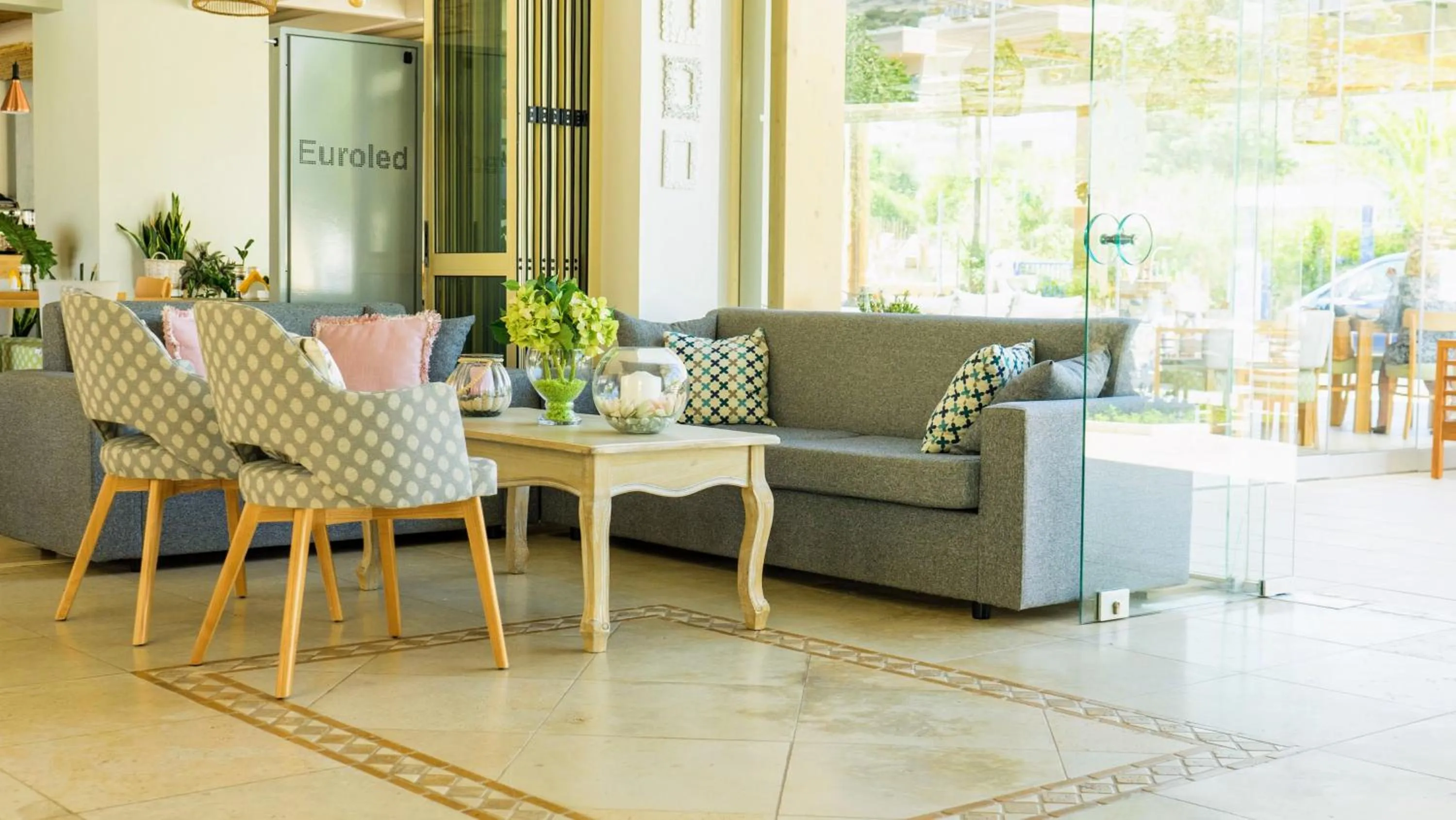 Lobby or reception in Pela Sofia