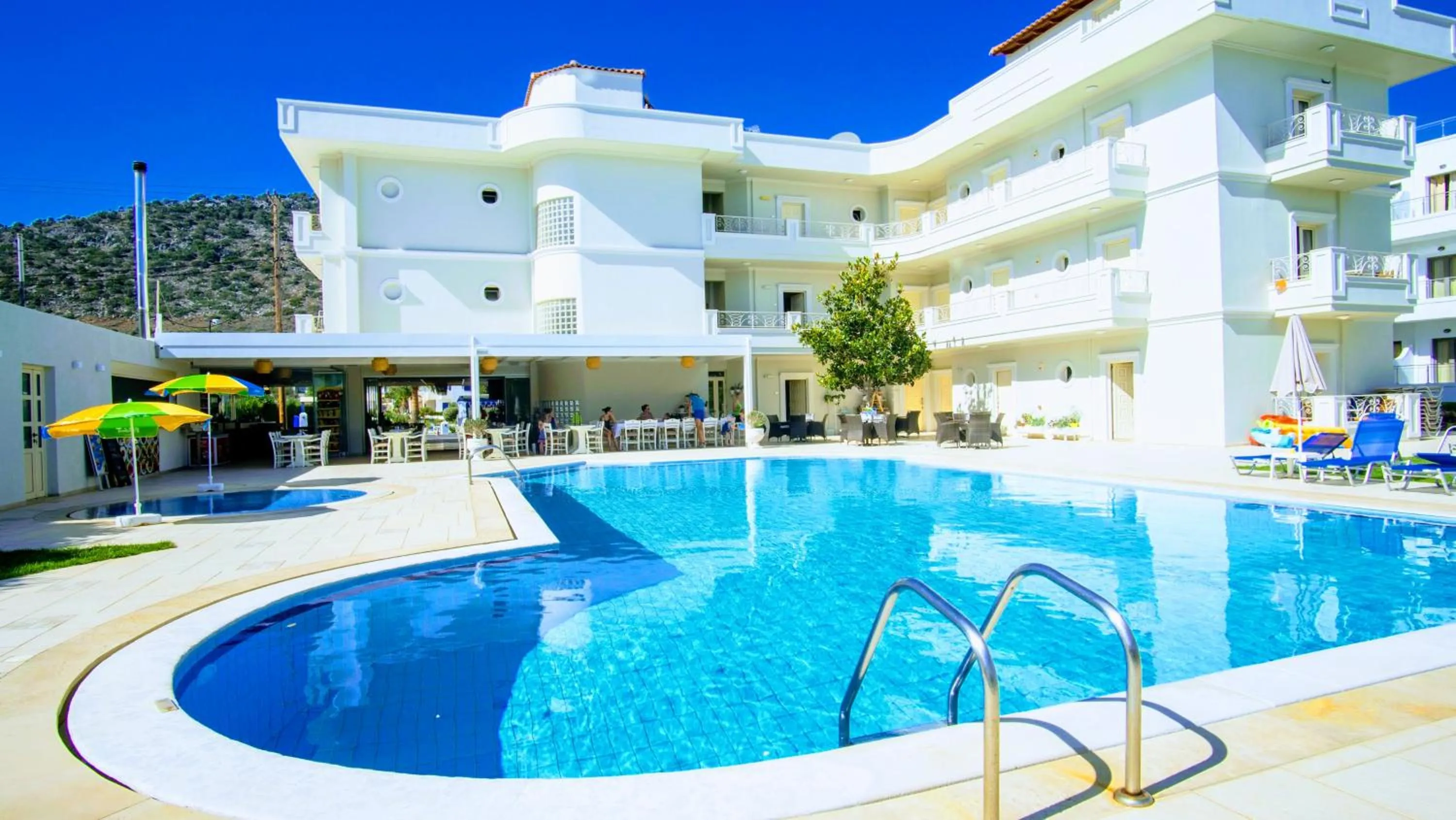 Property building in Pela Sofia