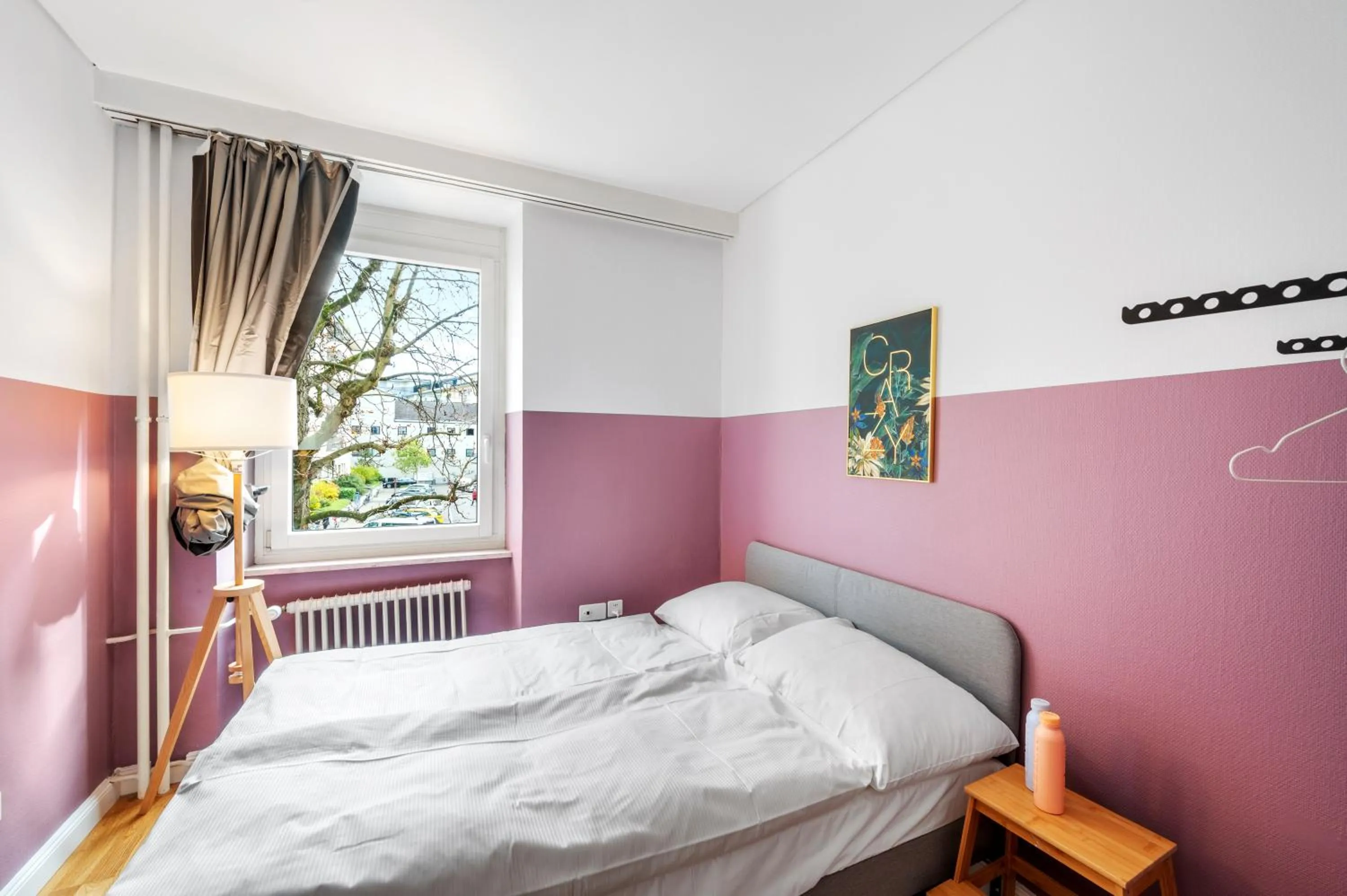 Bed in Becozy Self Check-in Pop-Up Hotel Basel