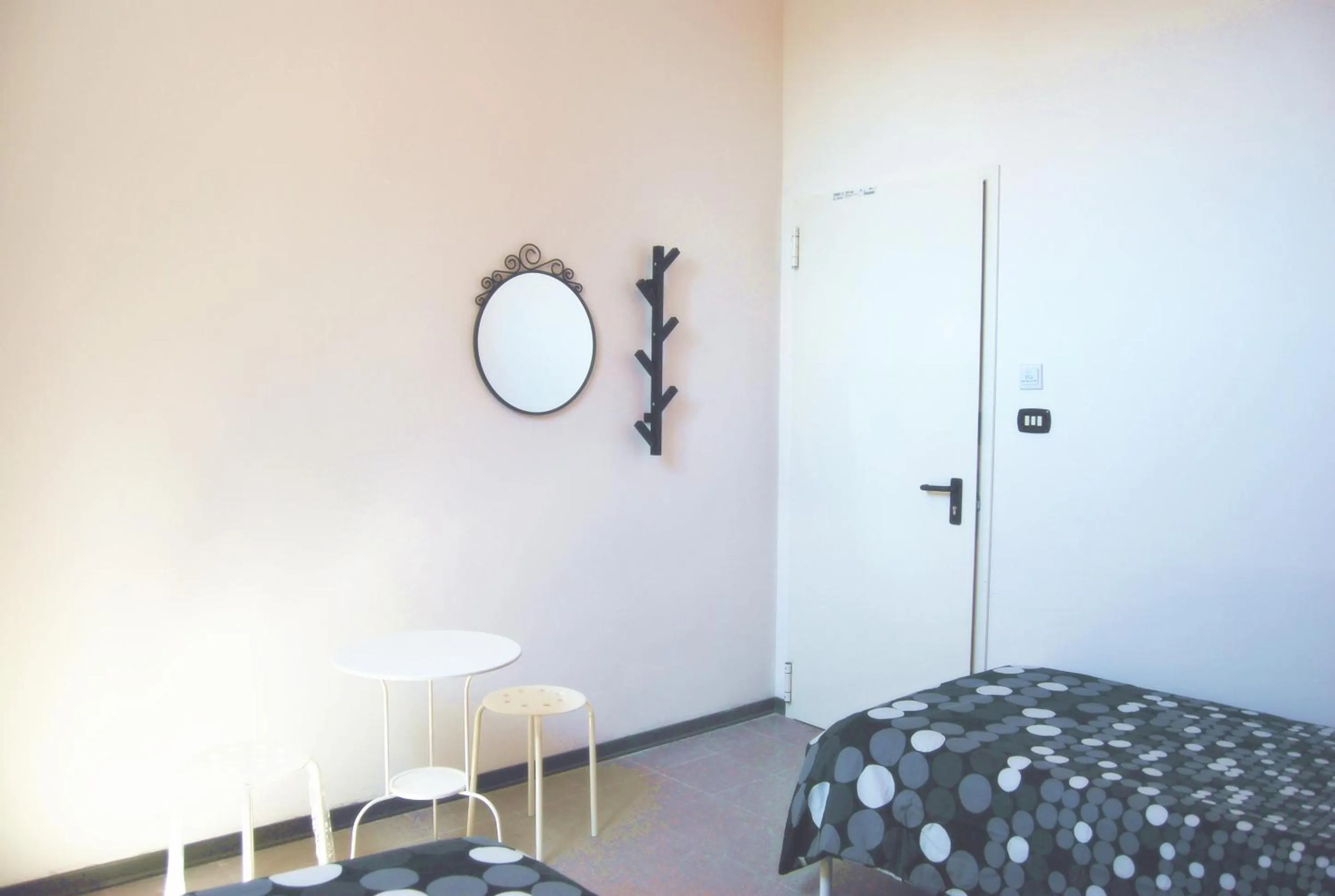 Decorative detail, Bed in Mio Hostel