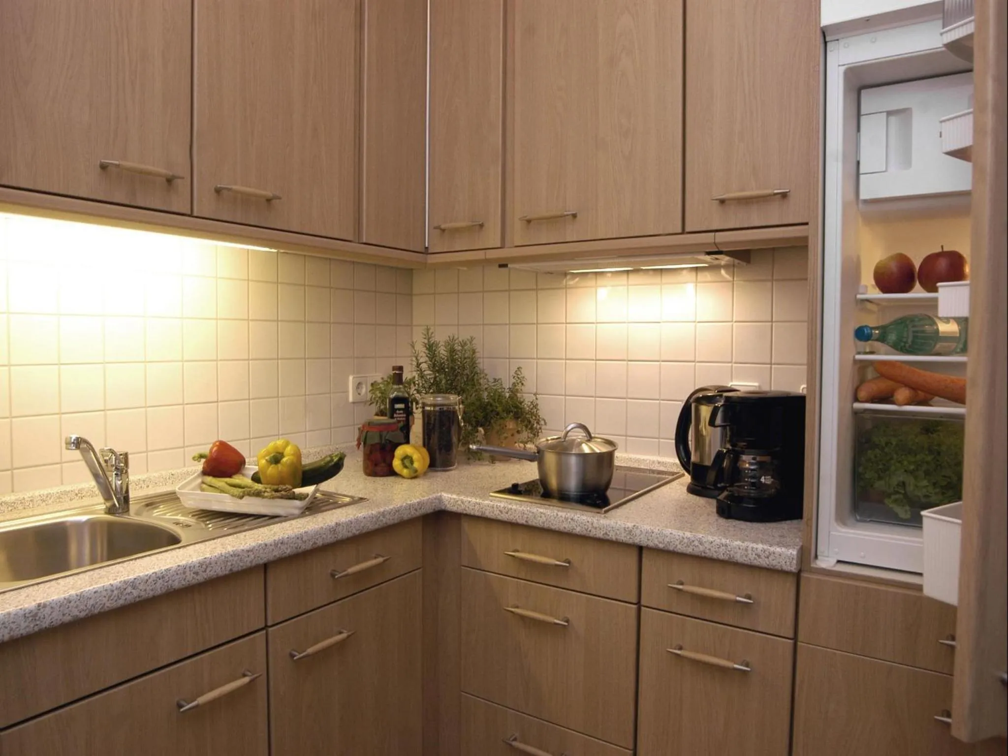 Kitchen or kitchenette in Residenz am Dom Boardinghouse Apartments