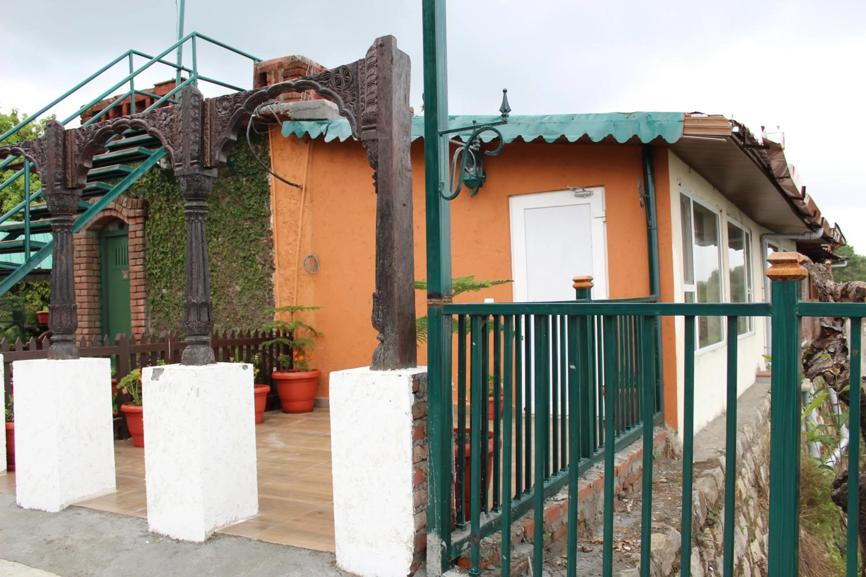 Property building in Jharipani Castle