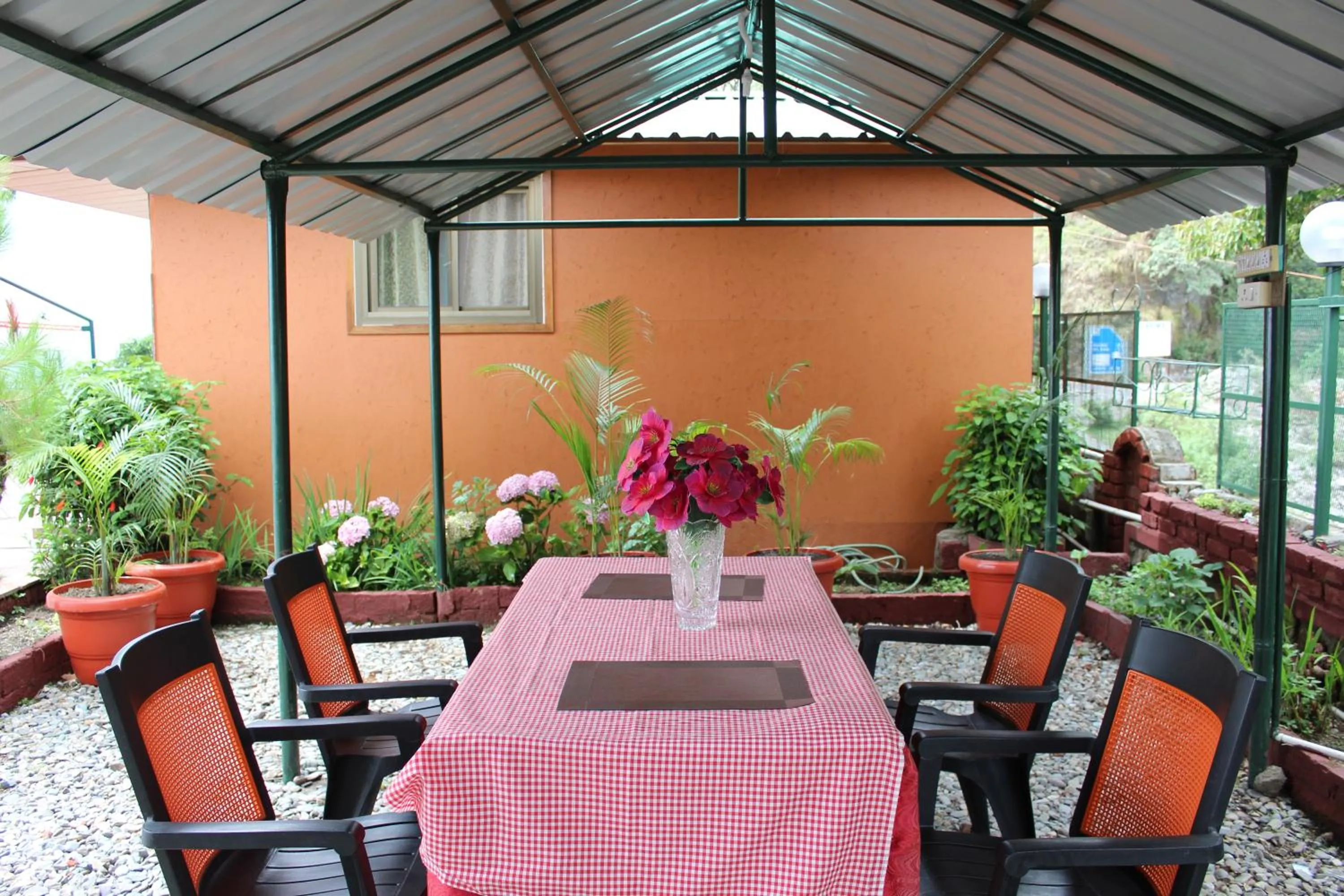 Meals in Jharipani Castle