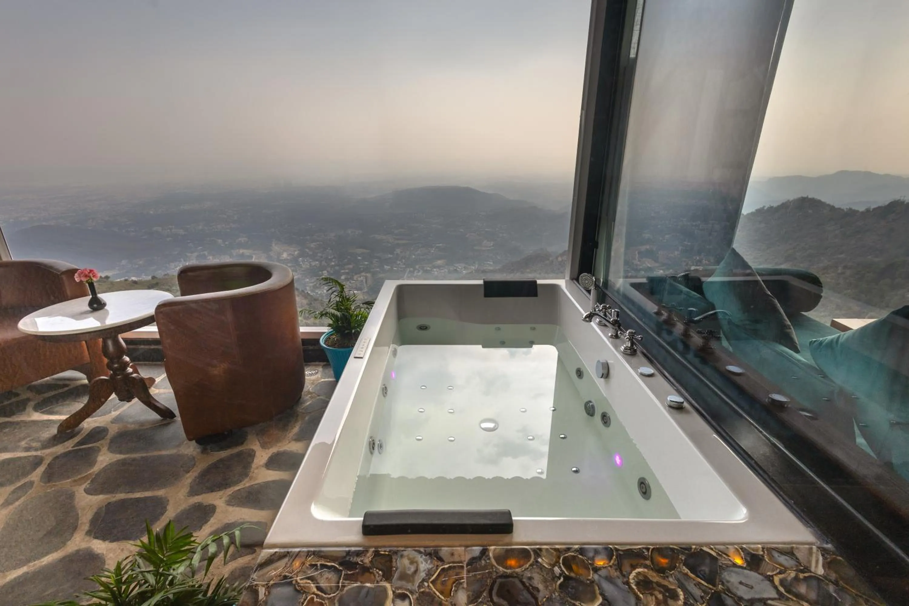 Hot Tub in Jharipani Castle