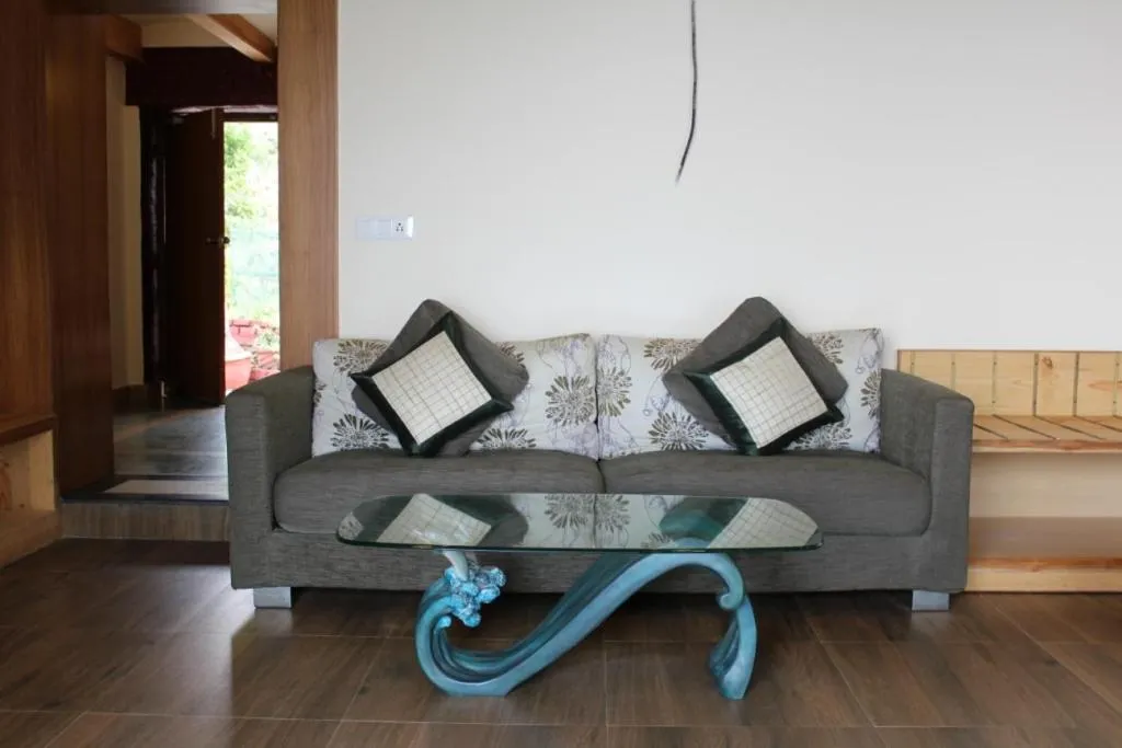 Decorative detail in Jharipani Castle