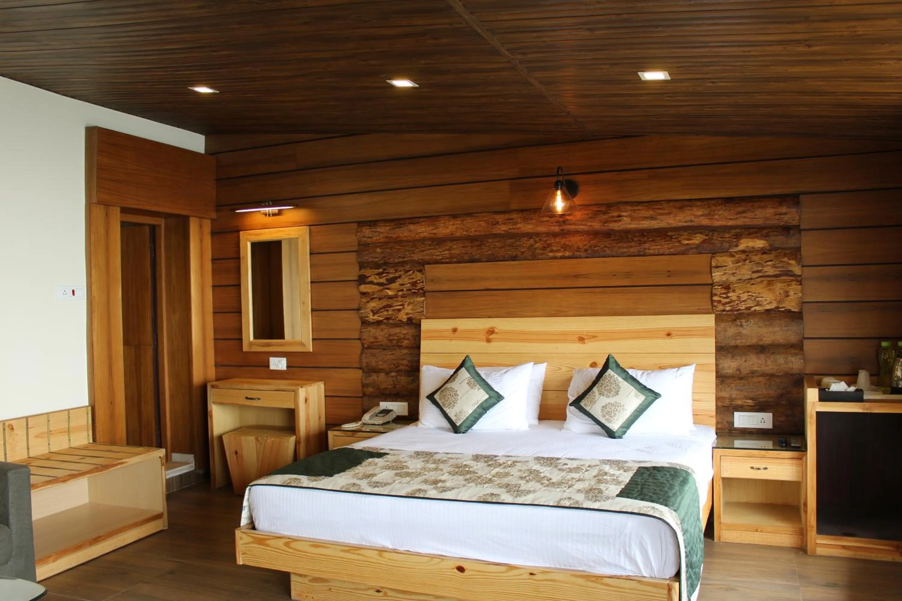 Decorative detail, Bed in Jharipani Castle