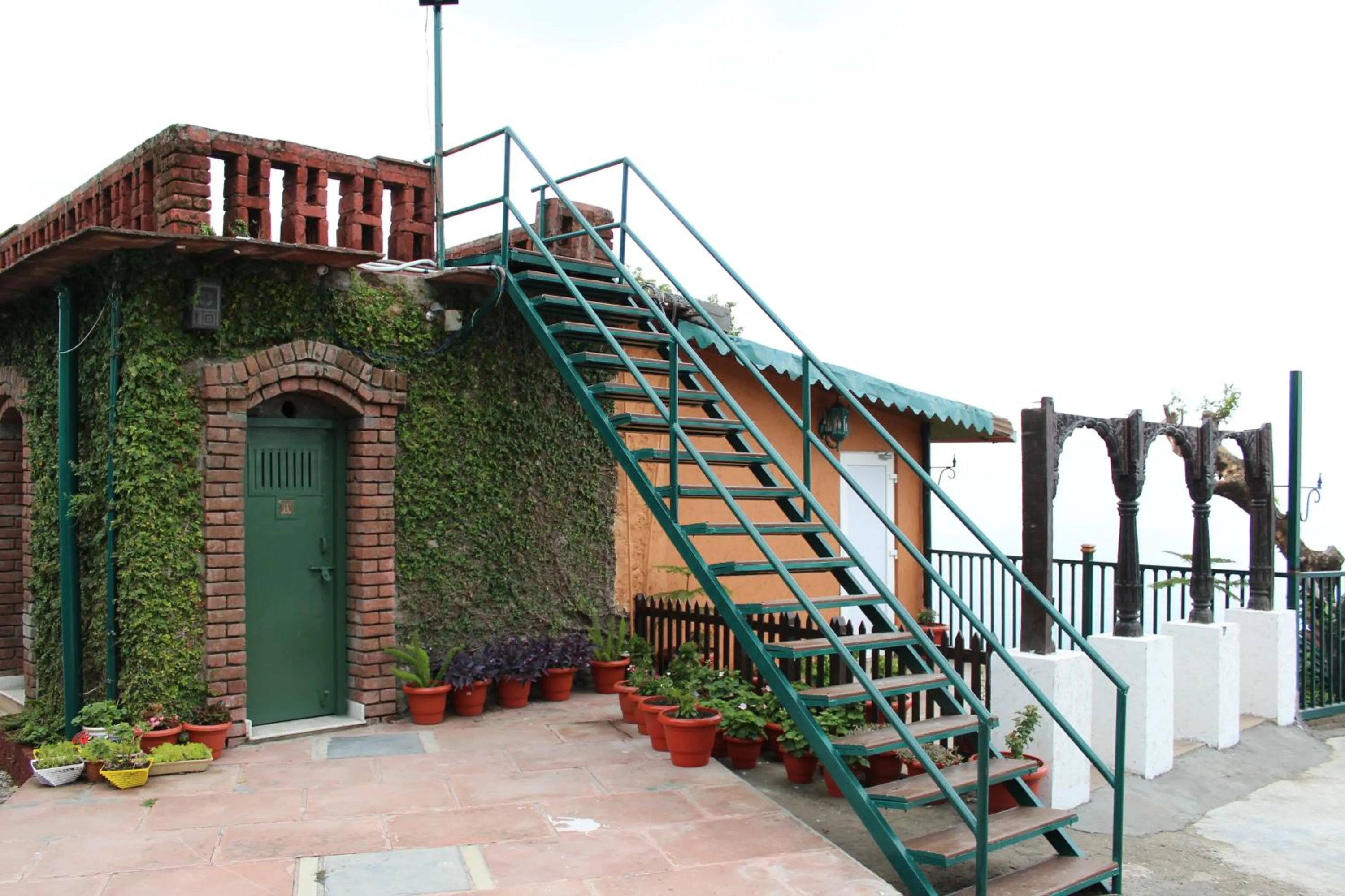 Property building in Jharipani Castle