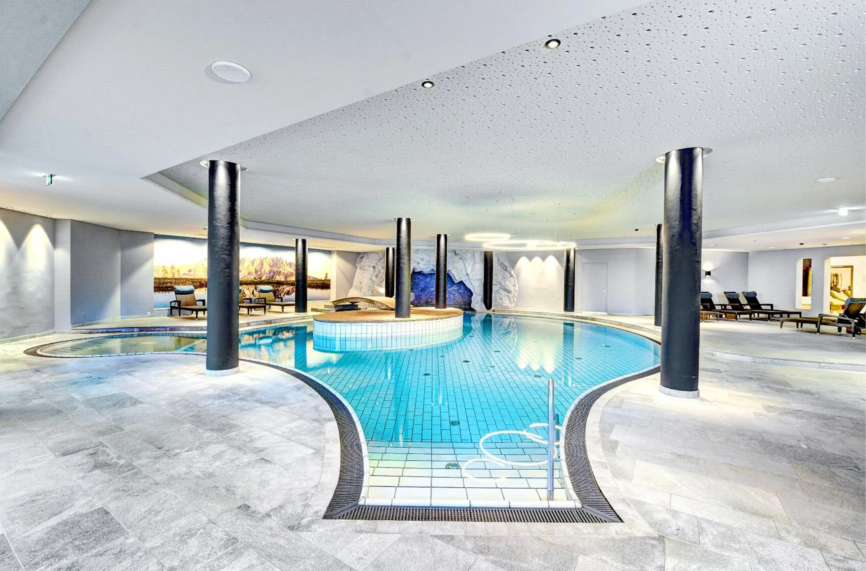 Swimming pool in Hotel Gut Brandlhof