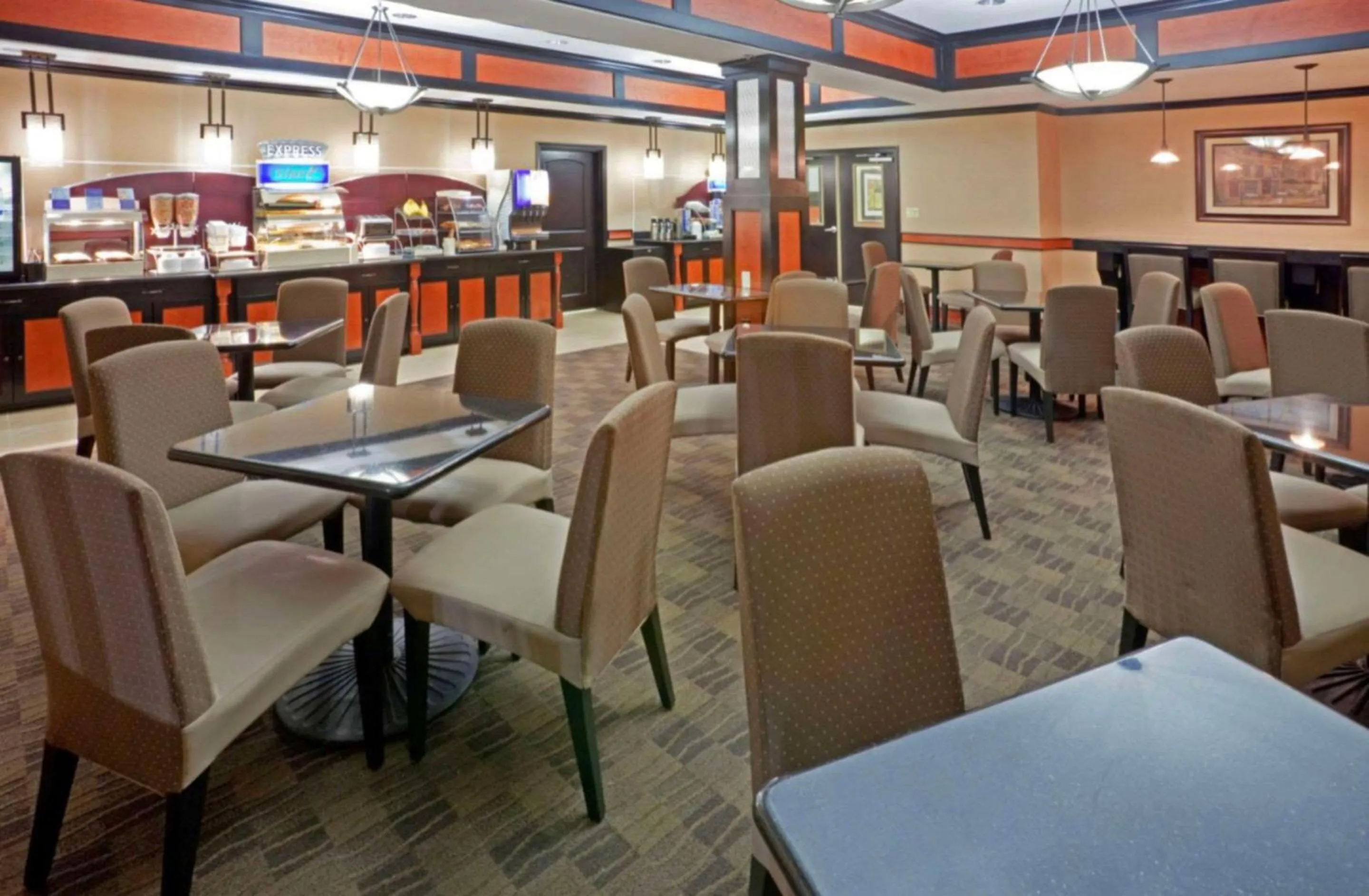 Breakfast in Comfort Inn & Suites Dallas Medical-Market Center