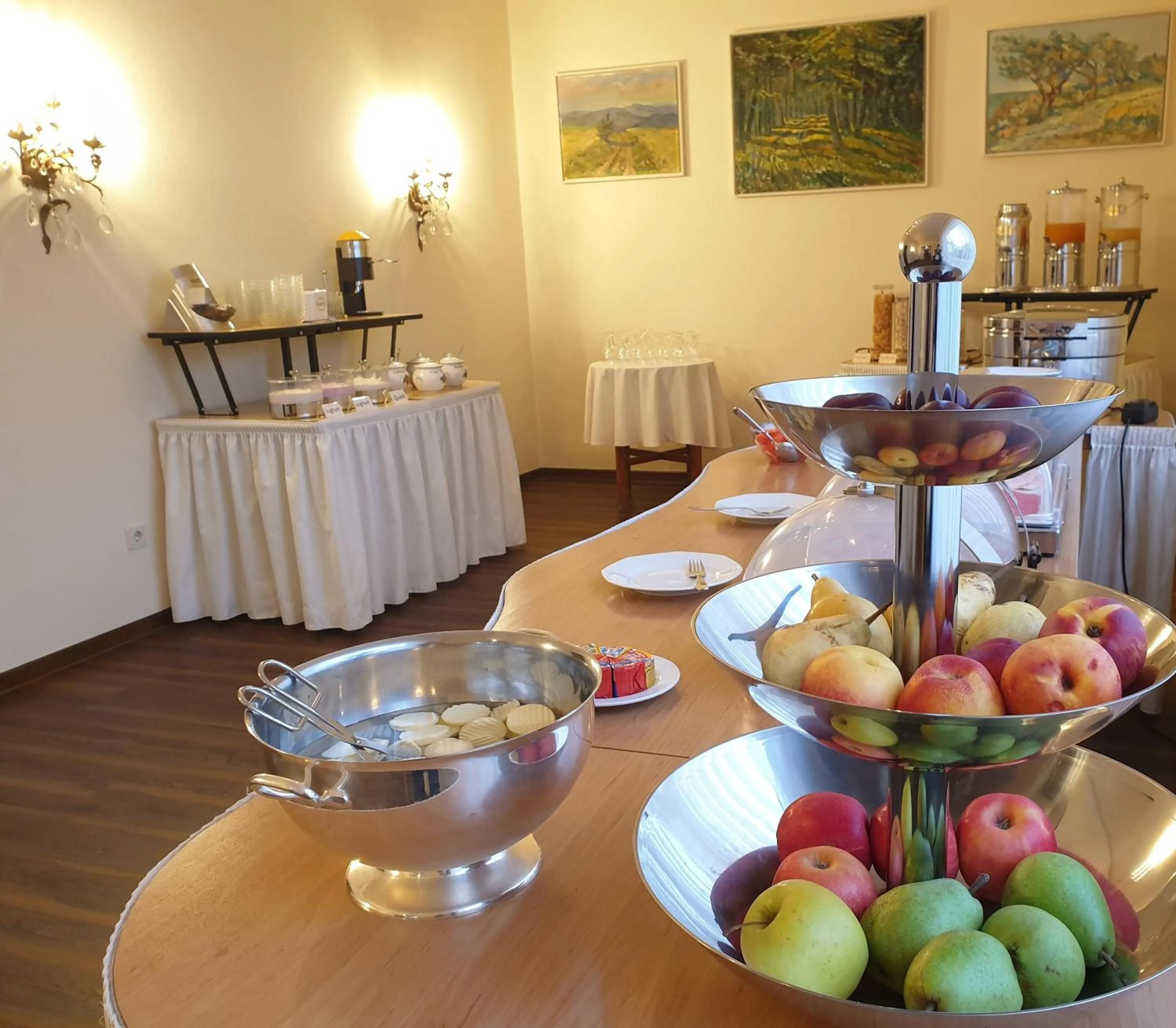 Food and drinks in Hotel Hessischer Hof