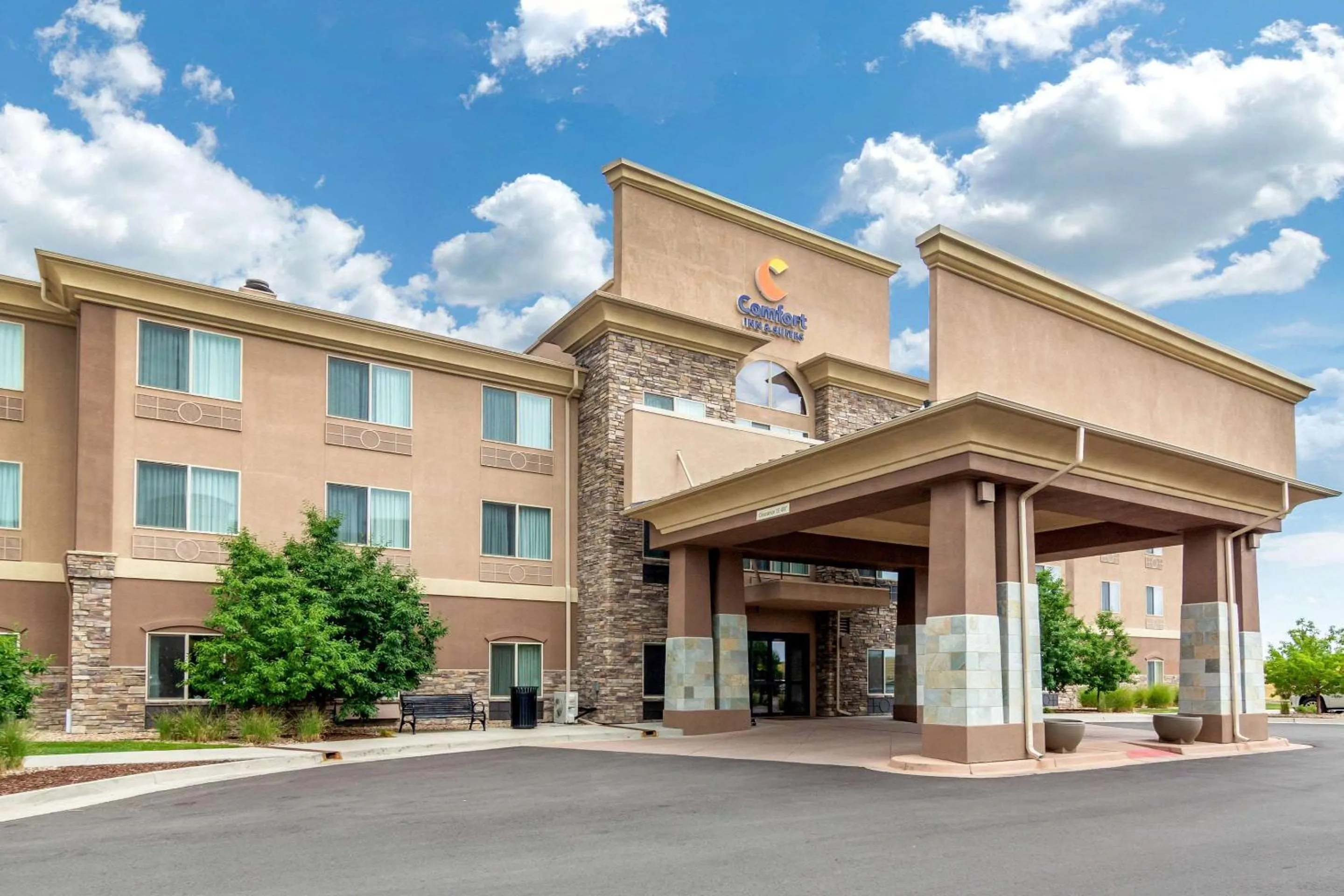 Property building in Comfort Inn & Suites Brighton Denver NE Medical Center