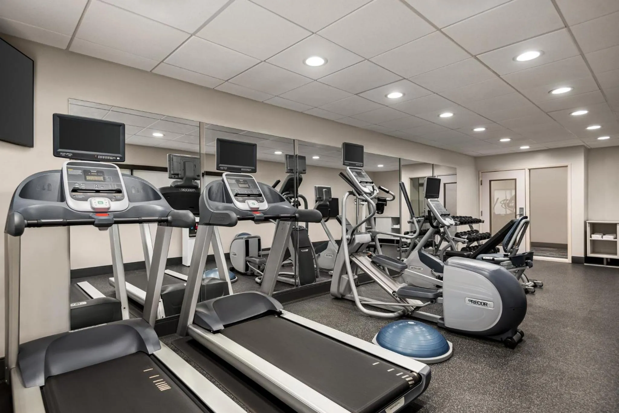 Spa and wellness centre/facilities in Holiday Inn Express Hotel & Suites McDonough by IHG
