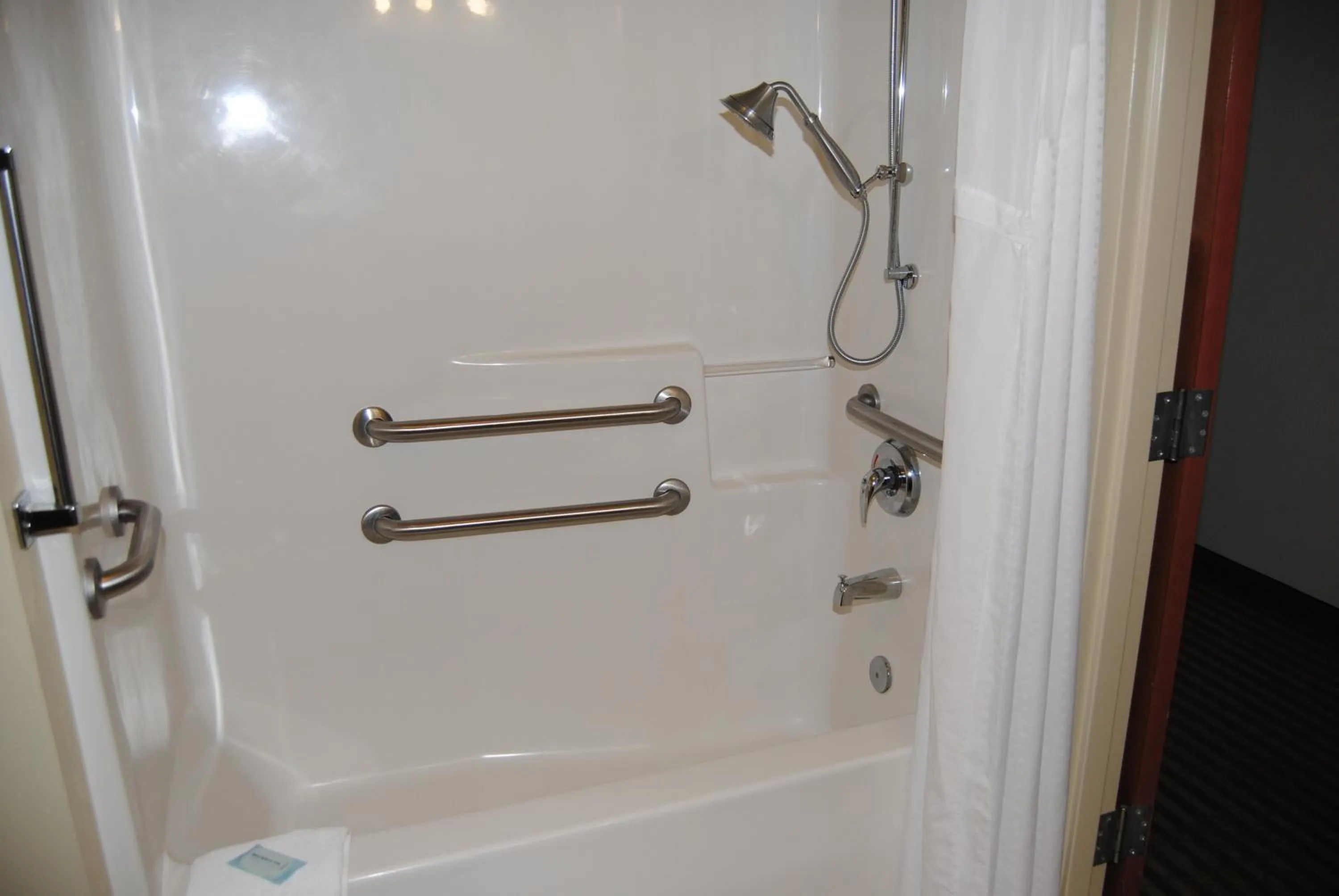 Photo of the whole room in Holiday Inn Express Hotel & Suites Mooresville - Lake Norman by IHG