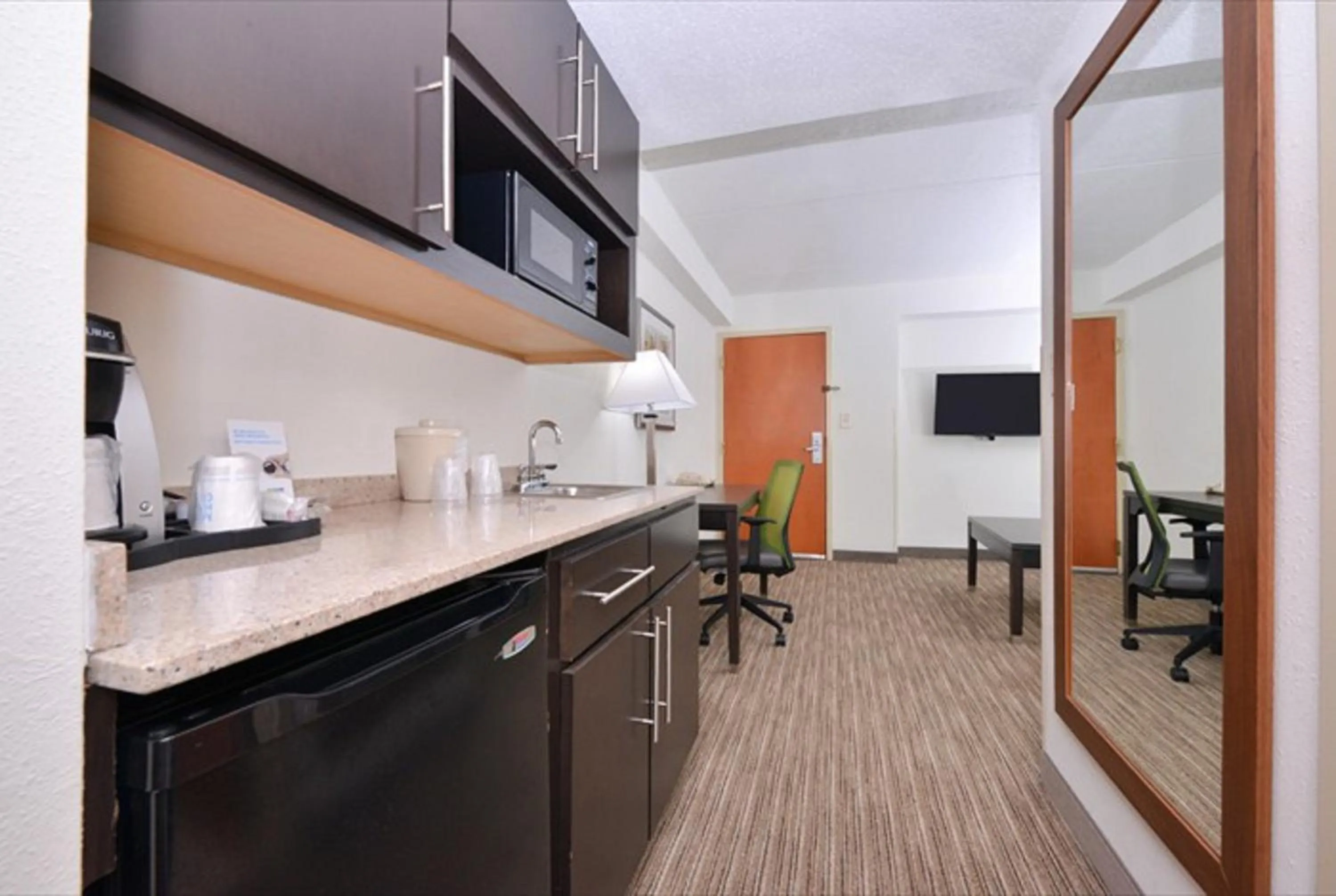Photo of the whole room in Holiday Inn Express Hotel & Suites Mooresville - Lake Norman by IHG