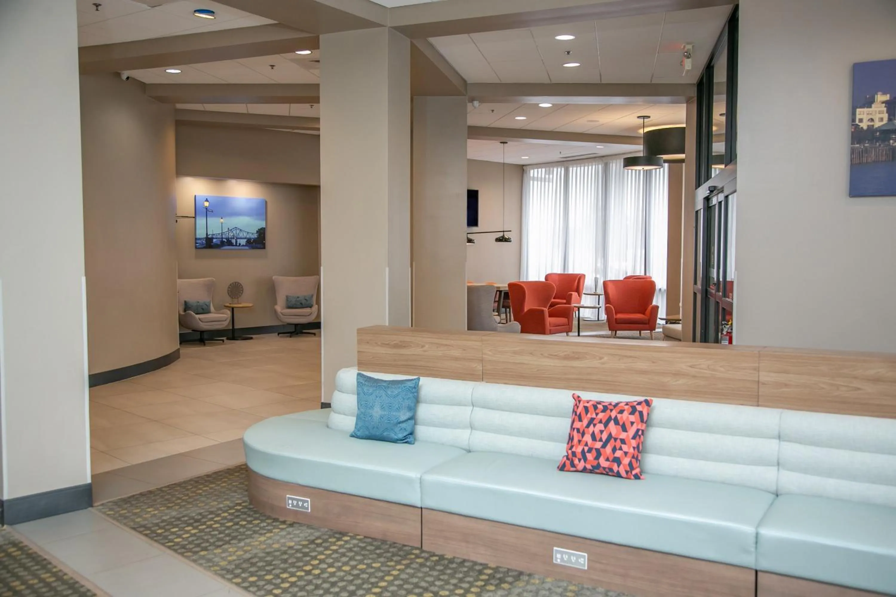 Property building in Holiday Inn New Orleans West Bank Tower by IHG