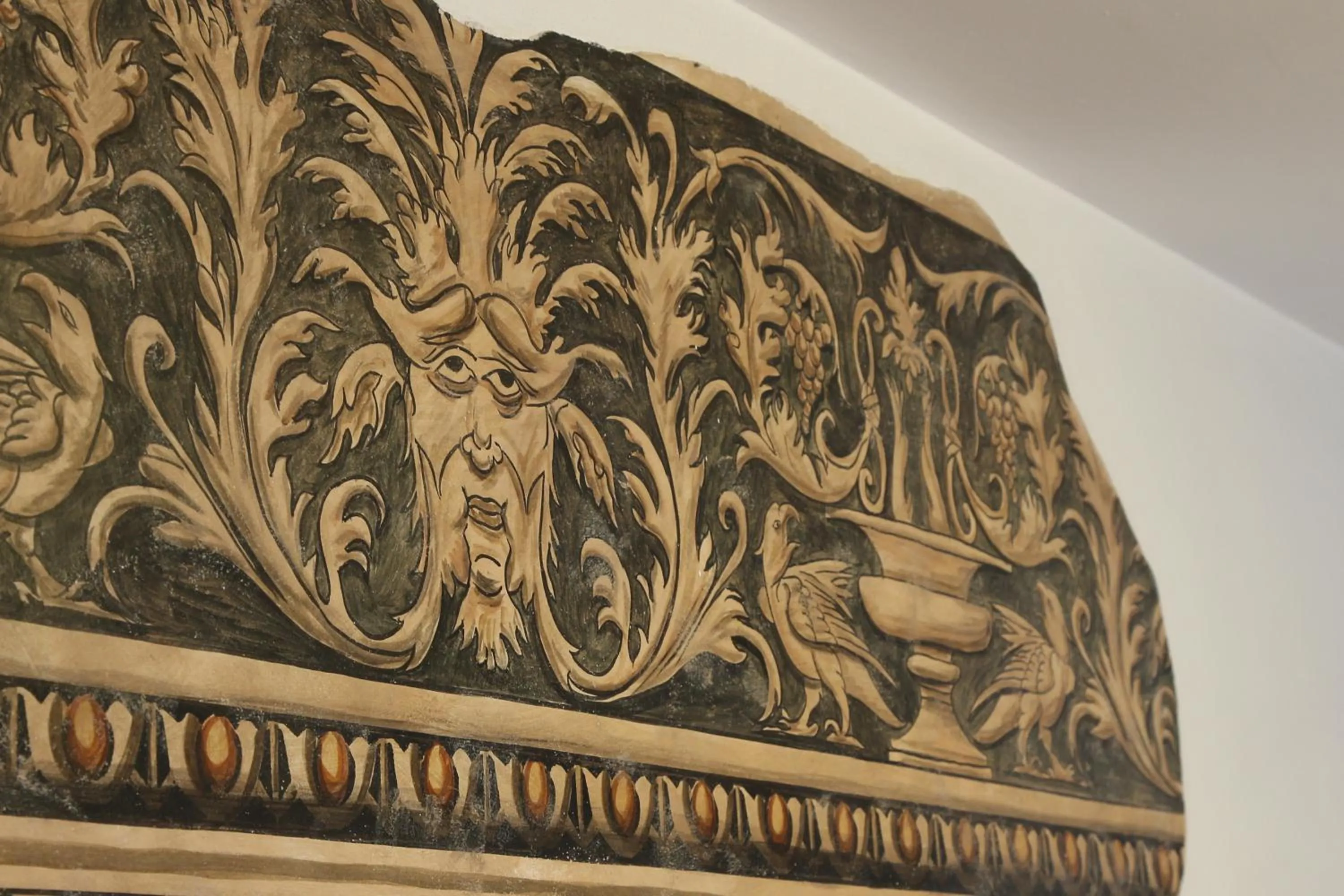 Decorative detail in A Casa Dei Gonzaga, MantegnaHotels