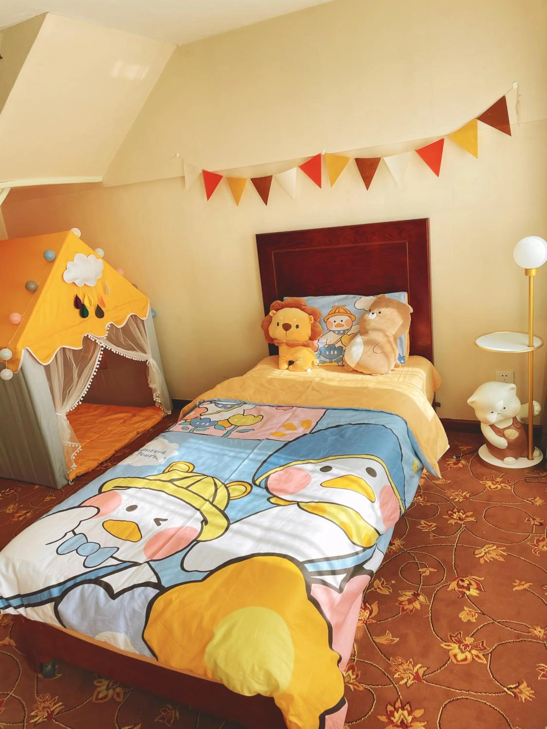 Bed in King Parkview Hotel