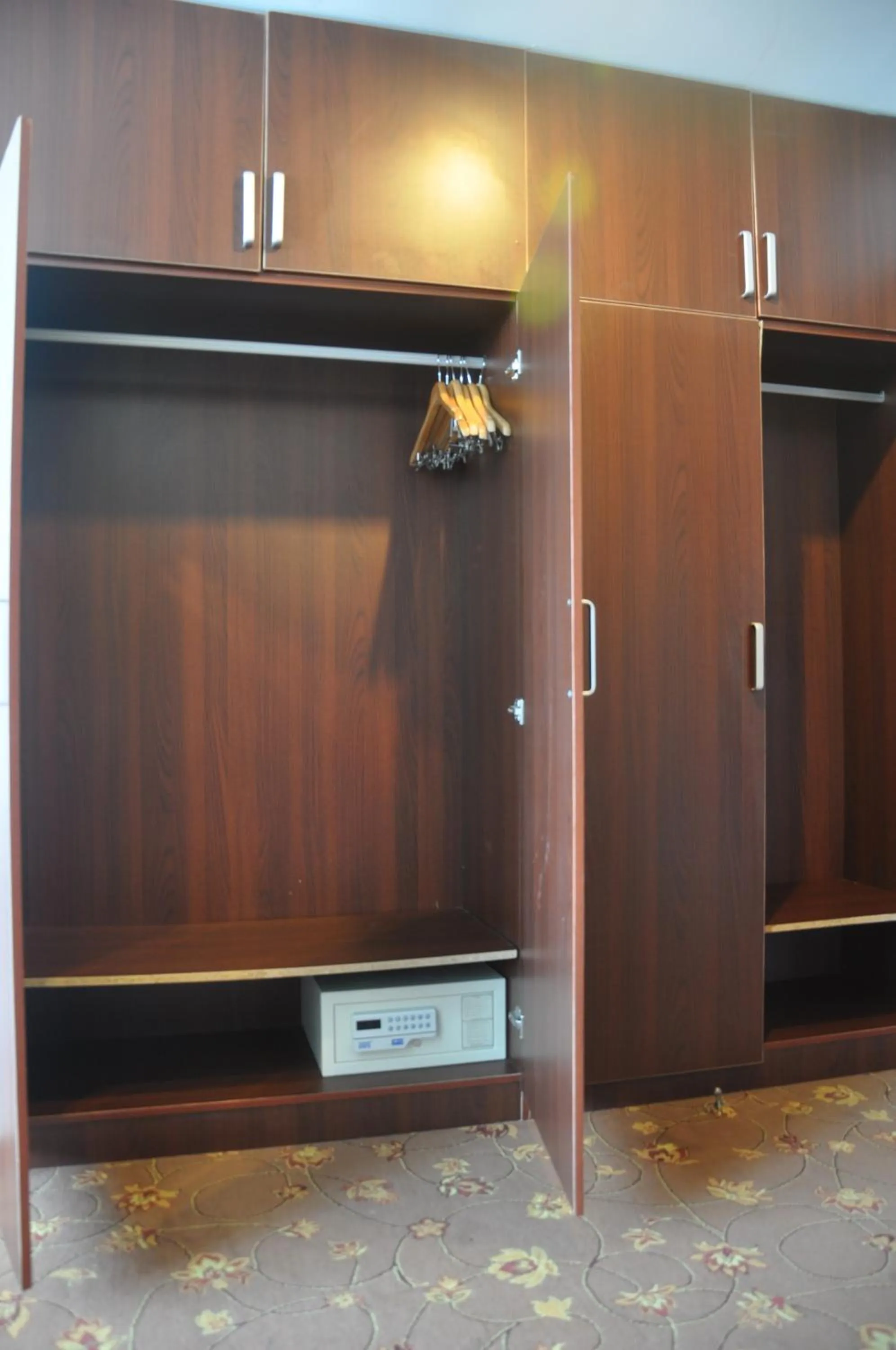 Decorative detail in King Parkview Hotel