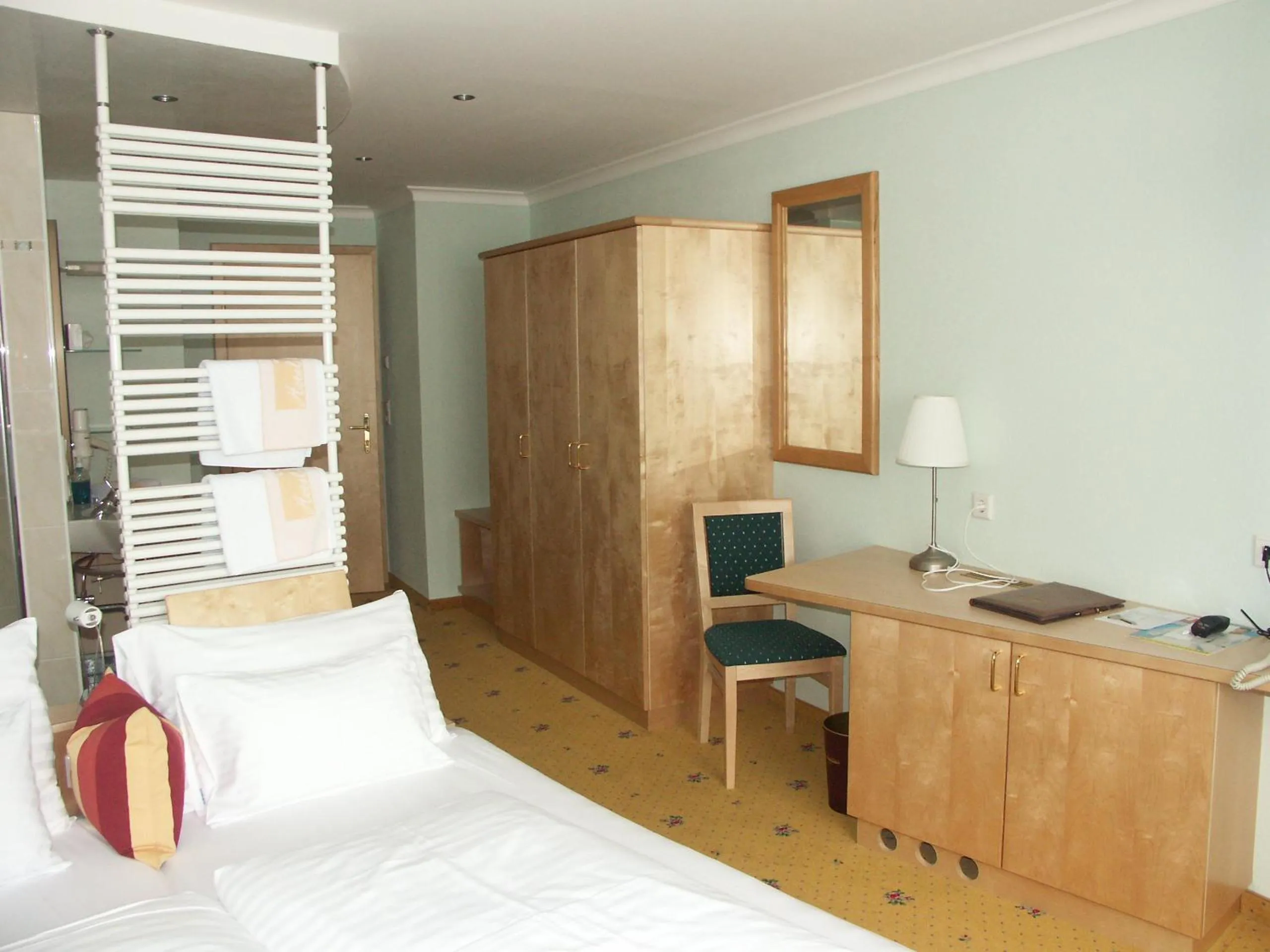 Photo of the whole room, Bed in Hotel Alpina nature-wellness