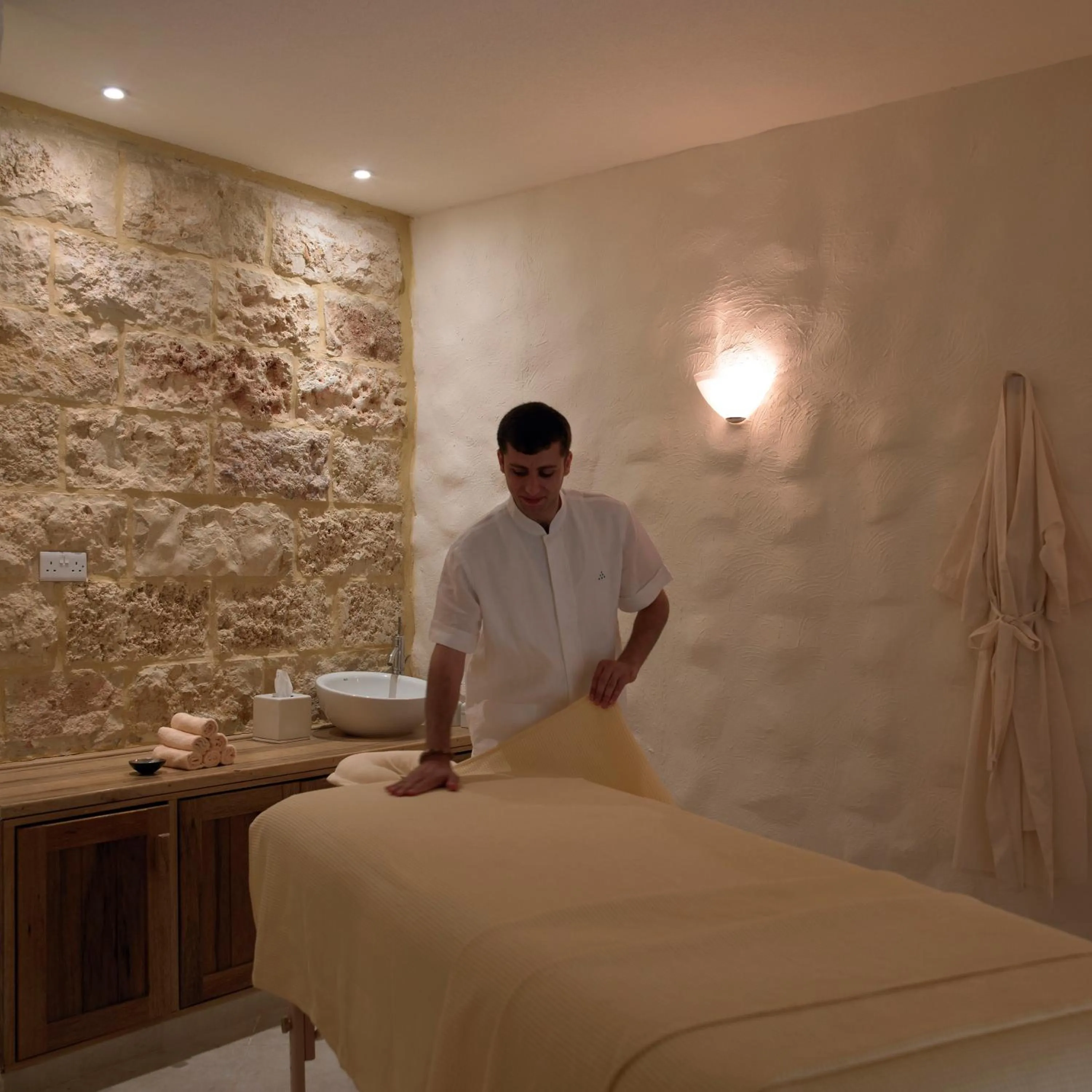 Staff in Ma'in Hot Springs