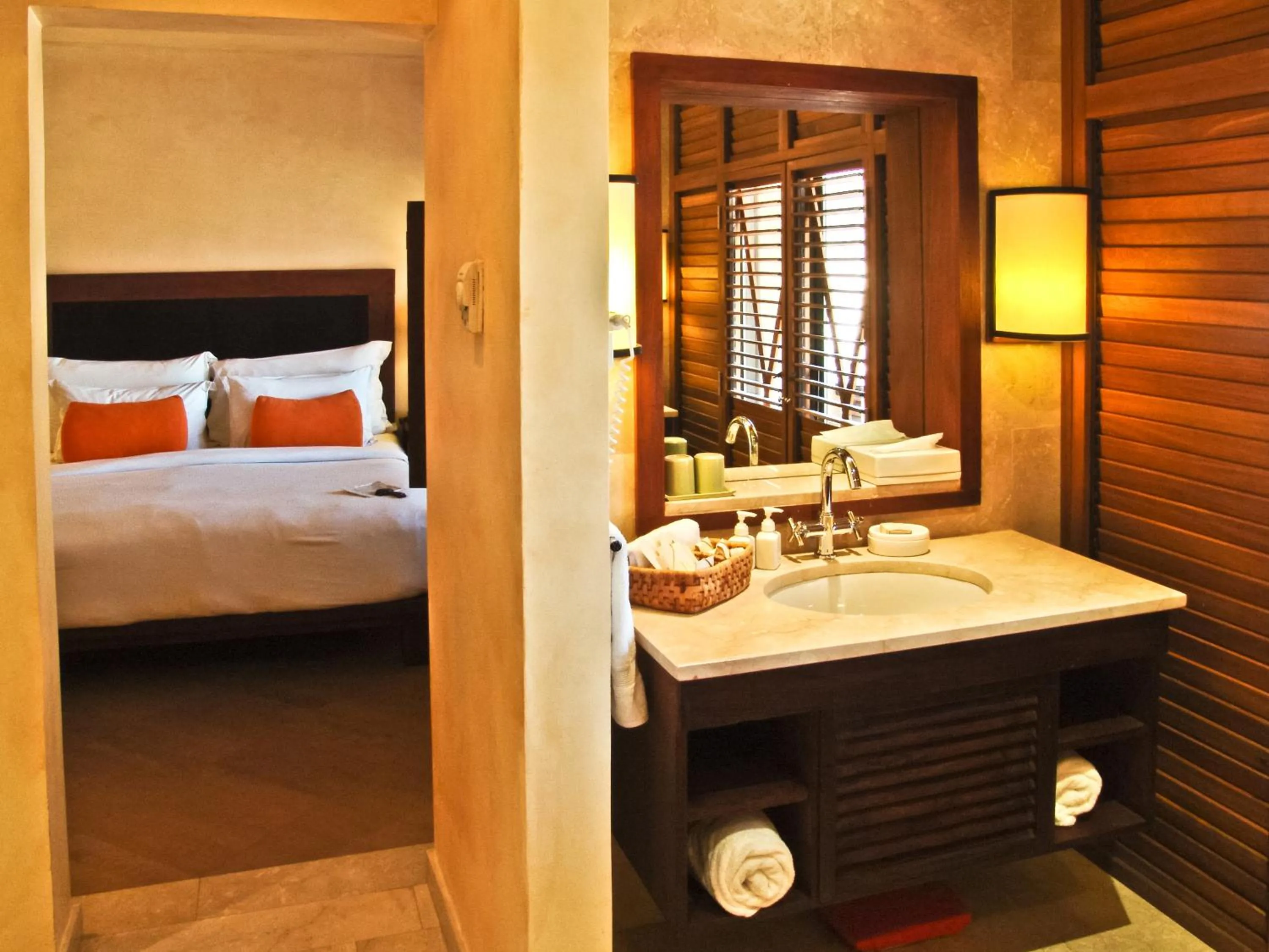 Bed in Ma'in Hot Springs