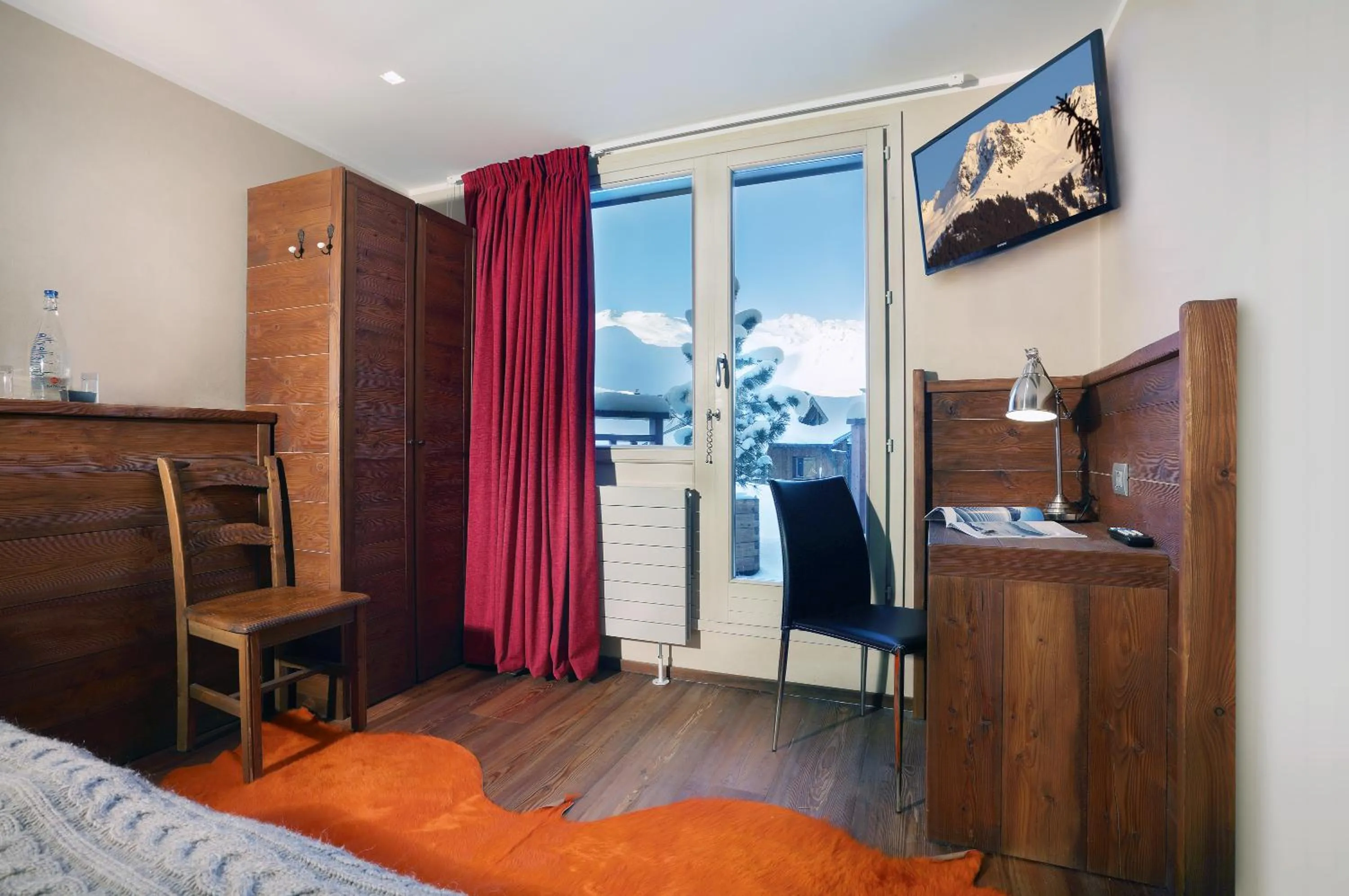 Seating area, Bed in Hotel 3 Vallées Val Thorens