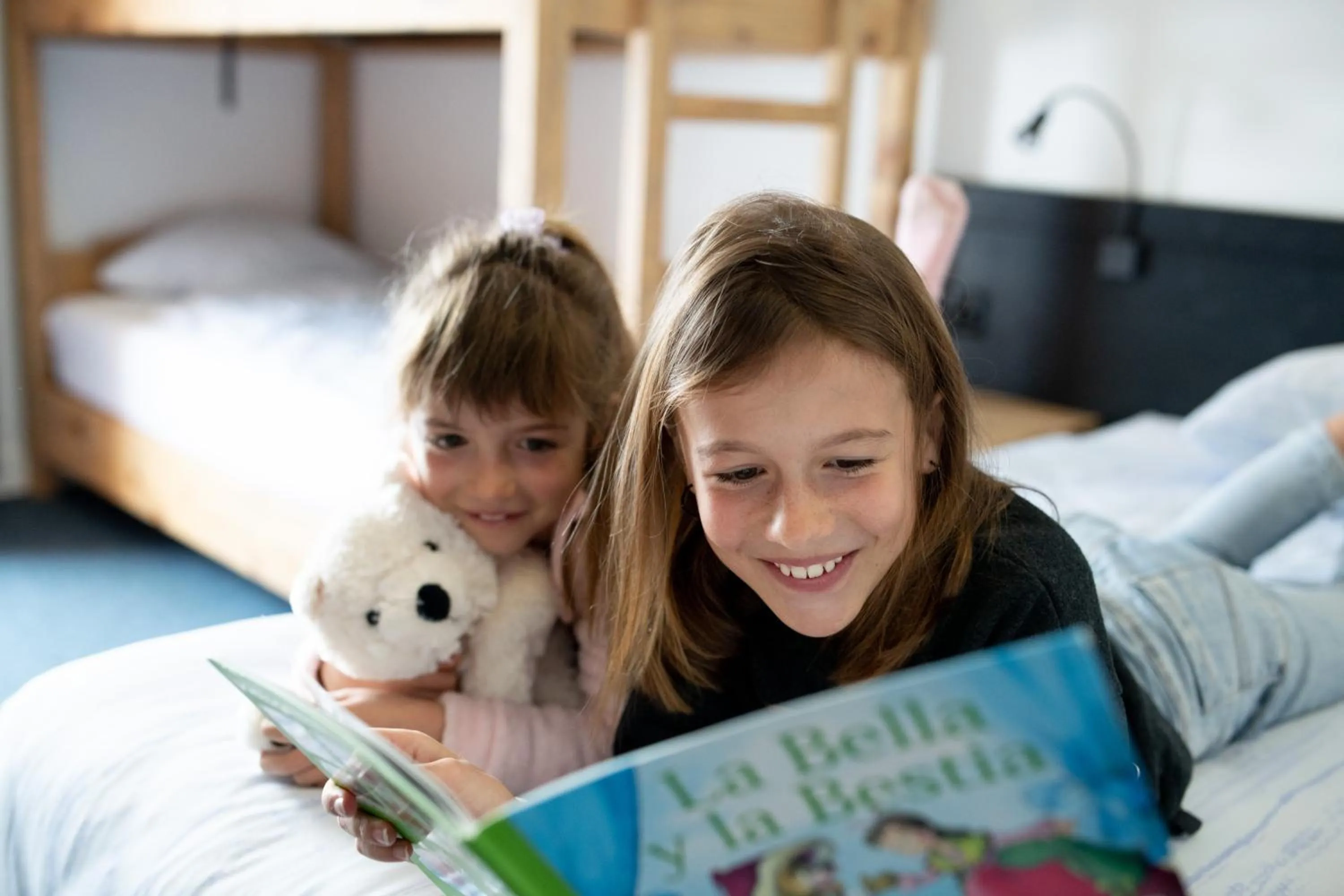 children, Bed in Palladium de Champéry
