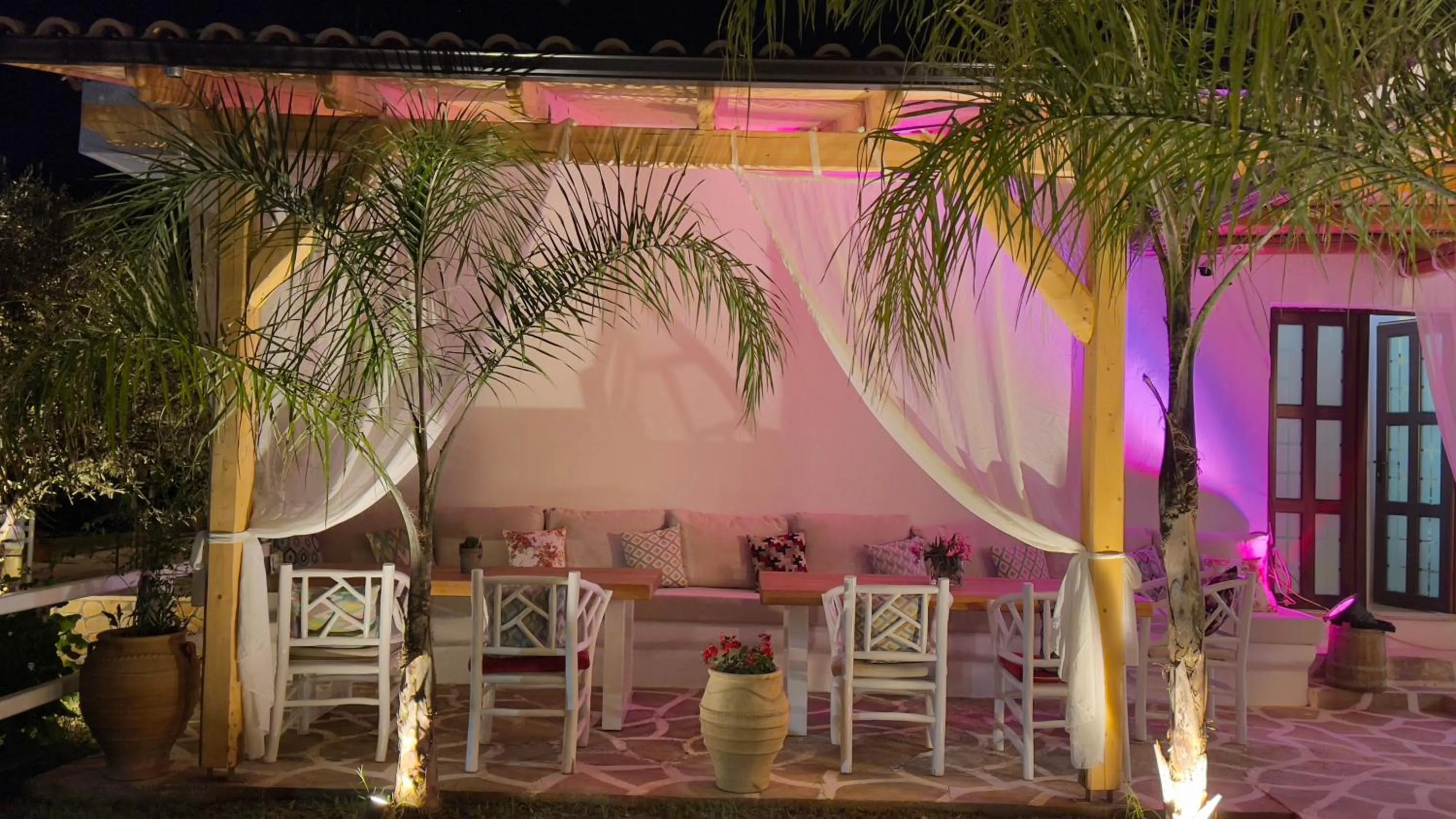 Restaurant/places to eat in Rida Village Ksamil Island