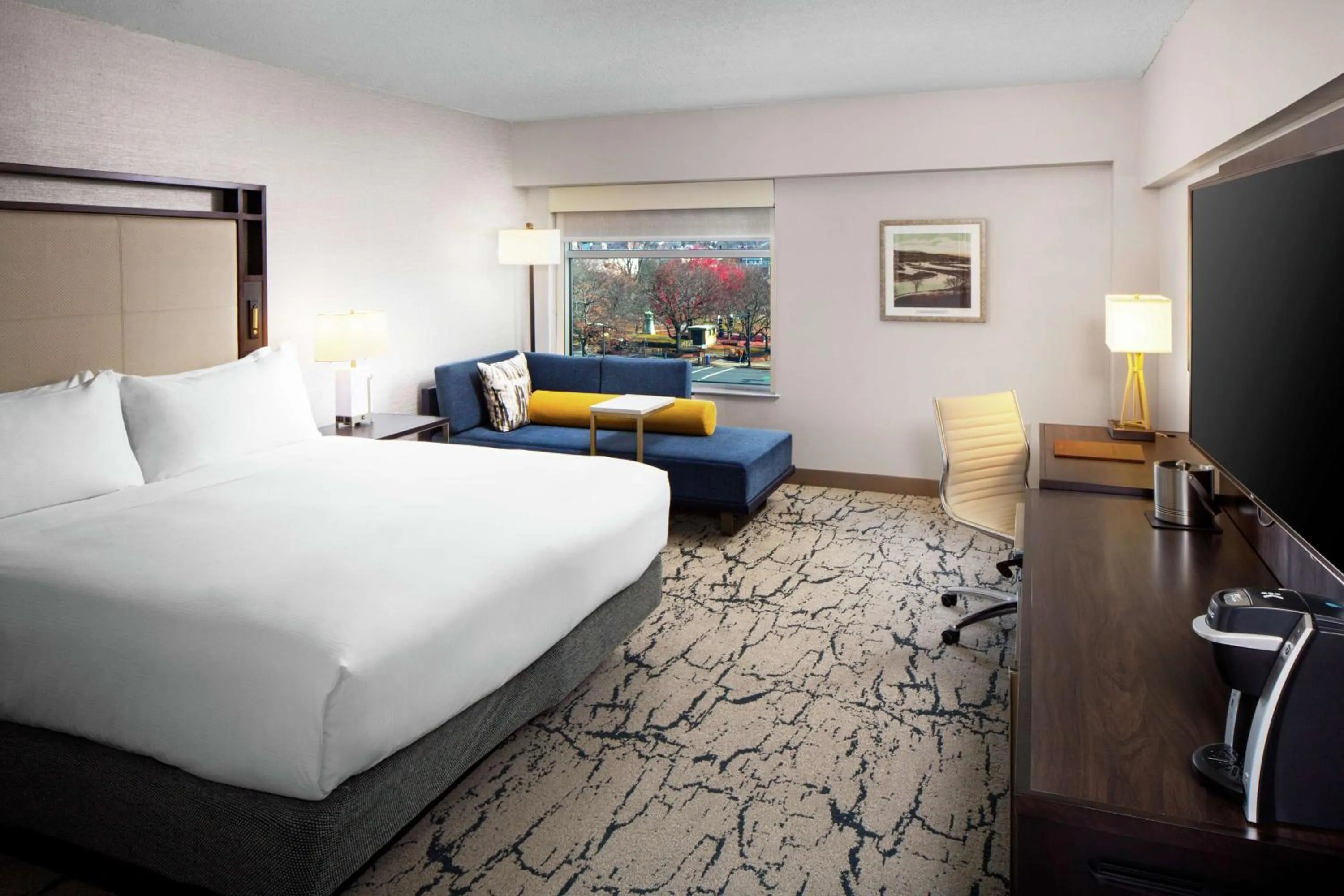 Bedroom, Bed in DoubleTree by Hilton Manchester Downtown