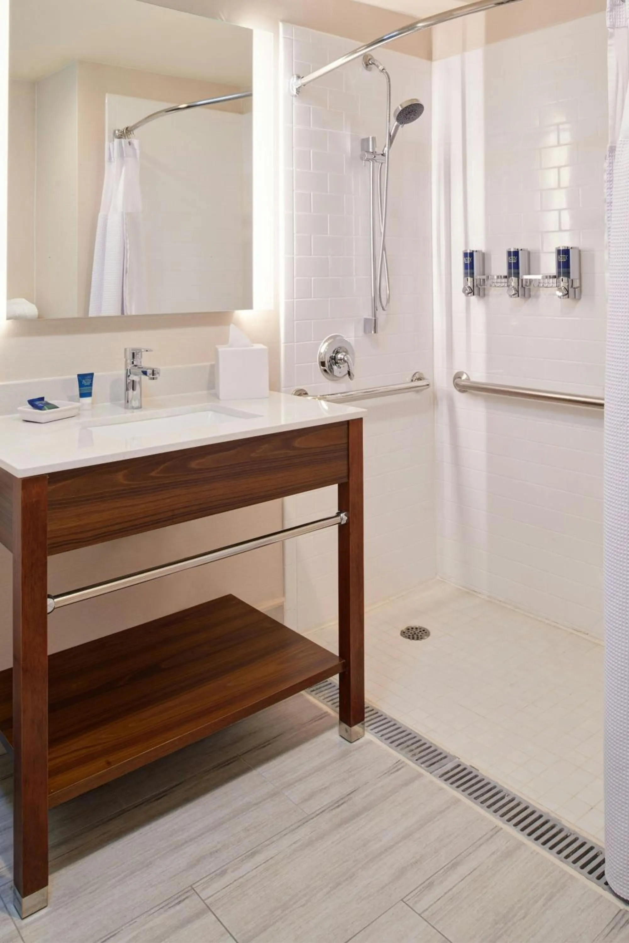 Bathroom in Four Points by Sheraton Detroit Novi