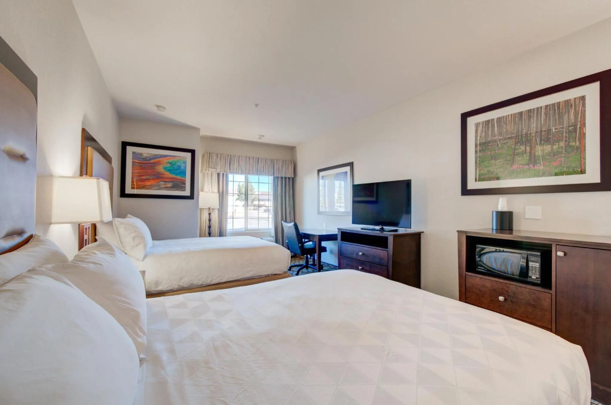 Photo of the whole room, Bed in Holiday Inn West Yellowstone by IHG