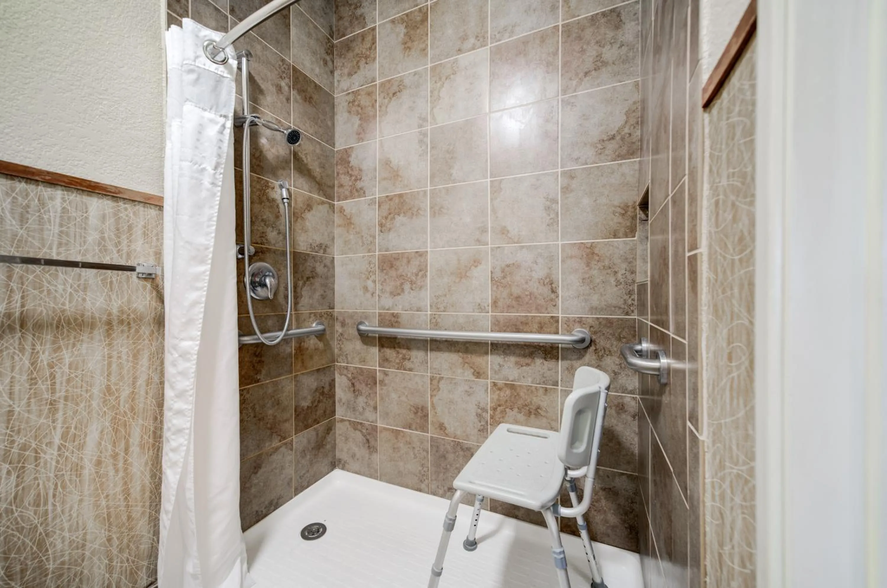 Shower in Holiday Inn West Yellowstone by IHG