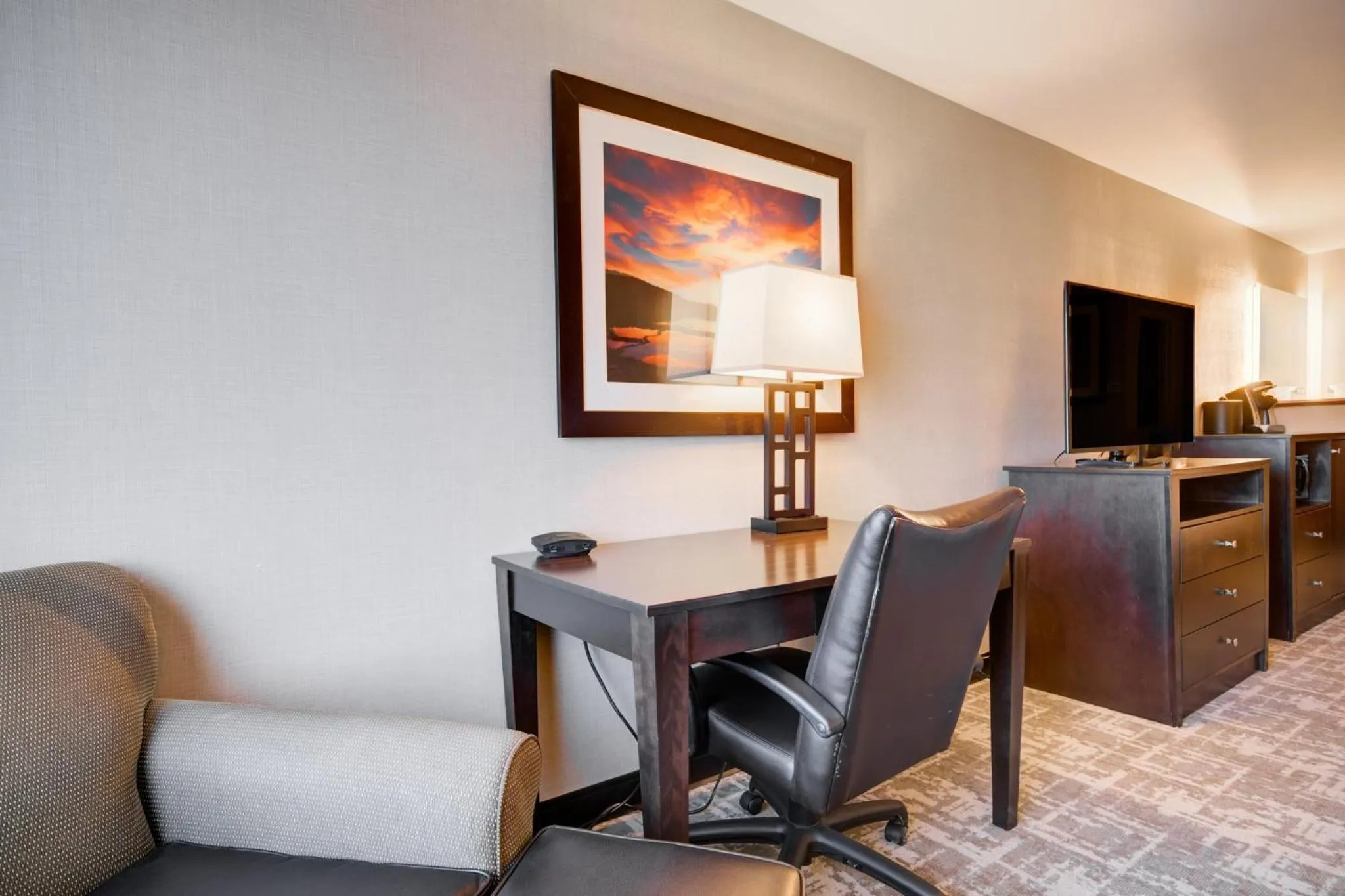 Photo of the whole room in Holiday Inn West Yellowstone by IHG