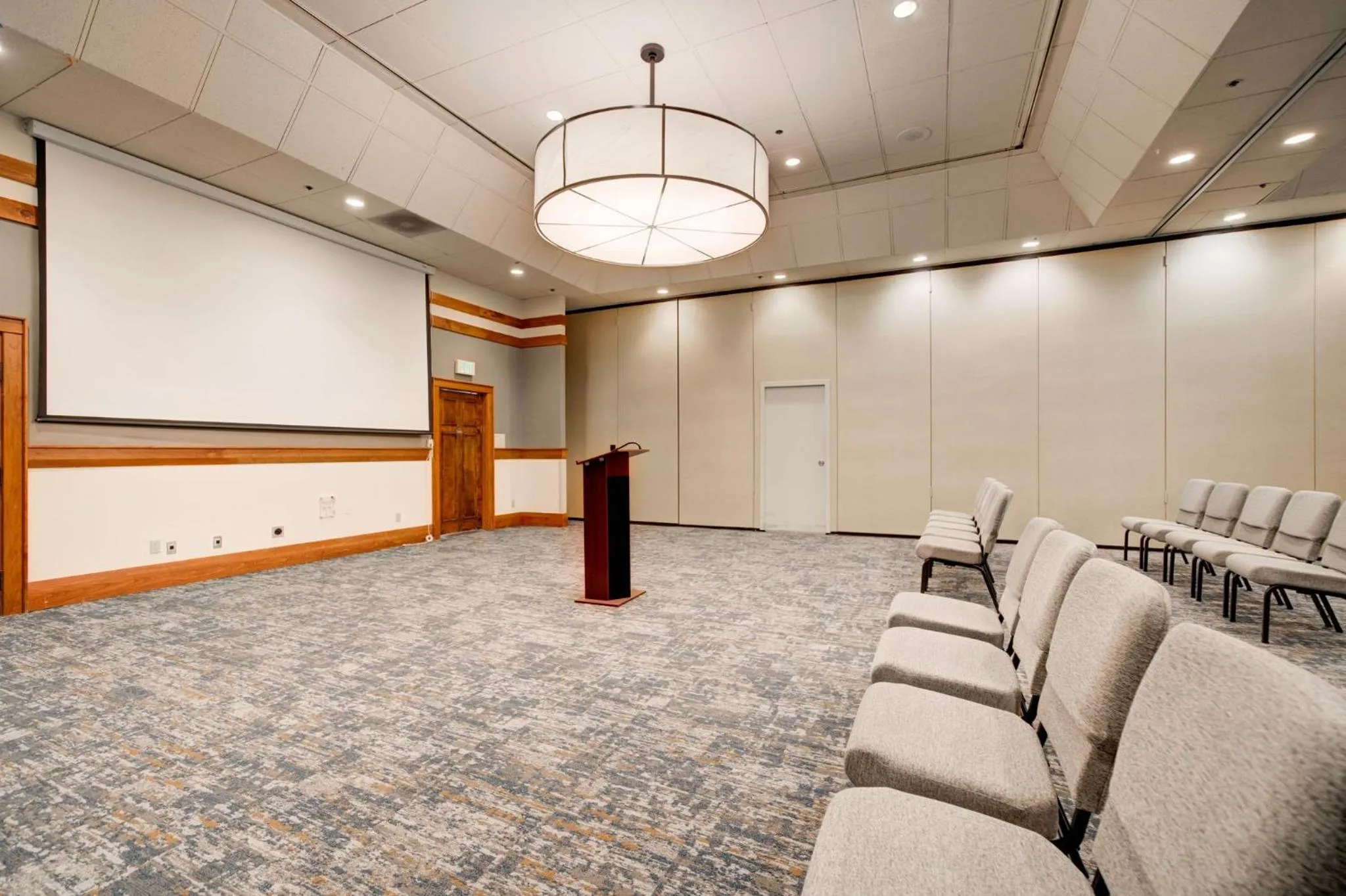Meeting/conference room in Holiday Inn West Yellowstone by IHG