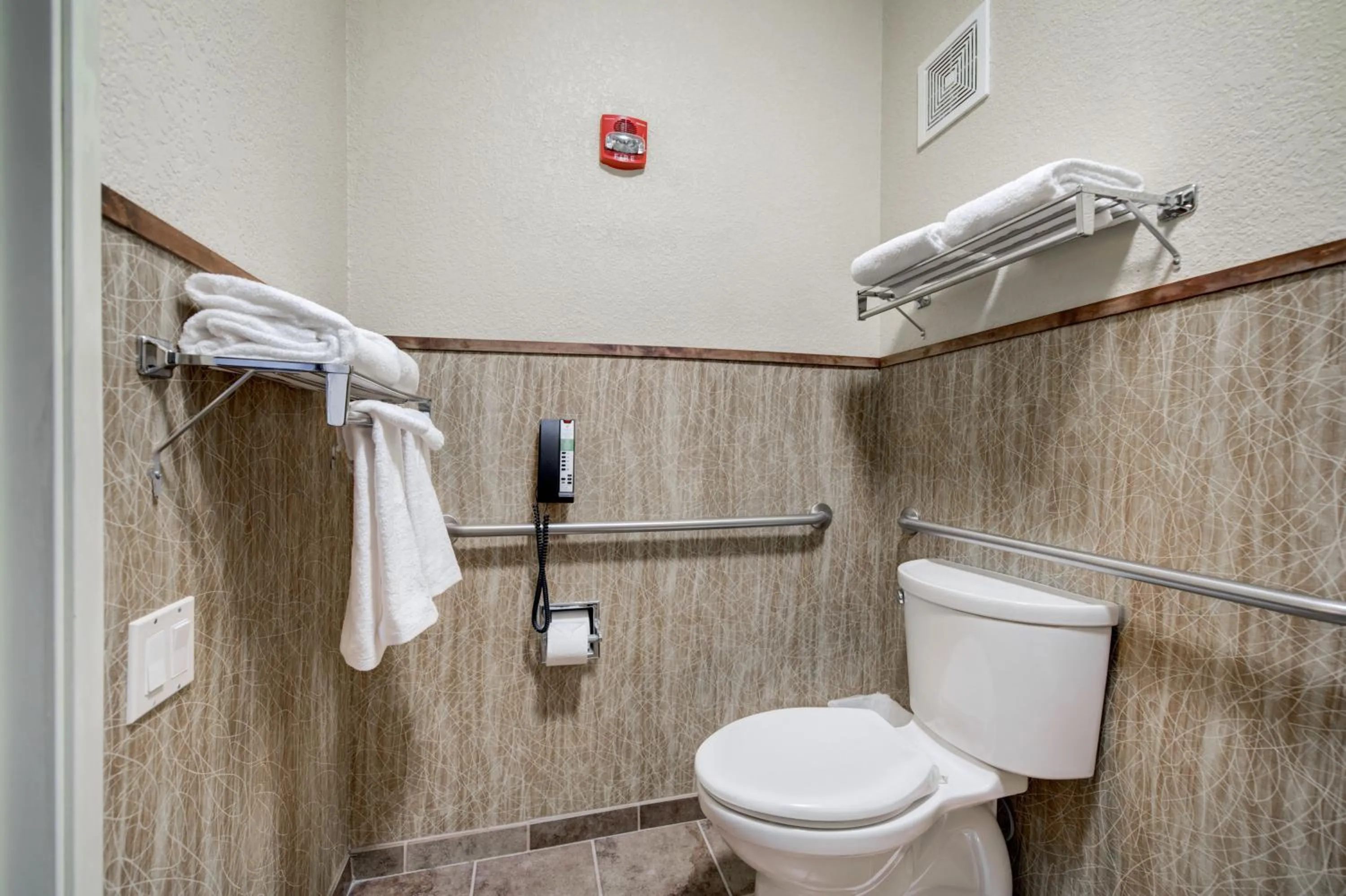 Toilet in Holiday Inn West Yellowstone by IHG