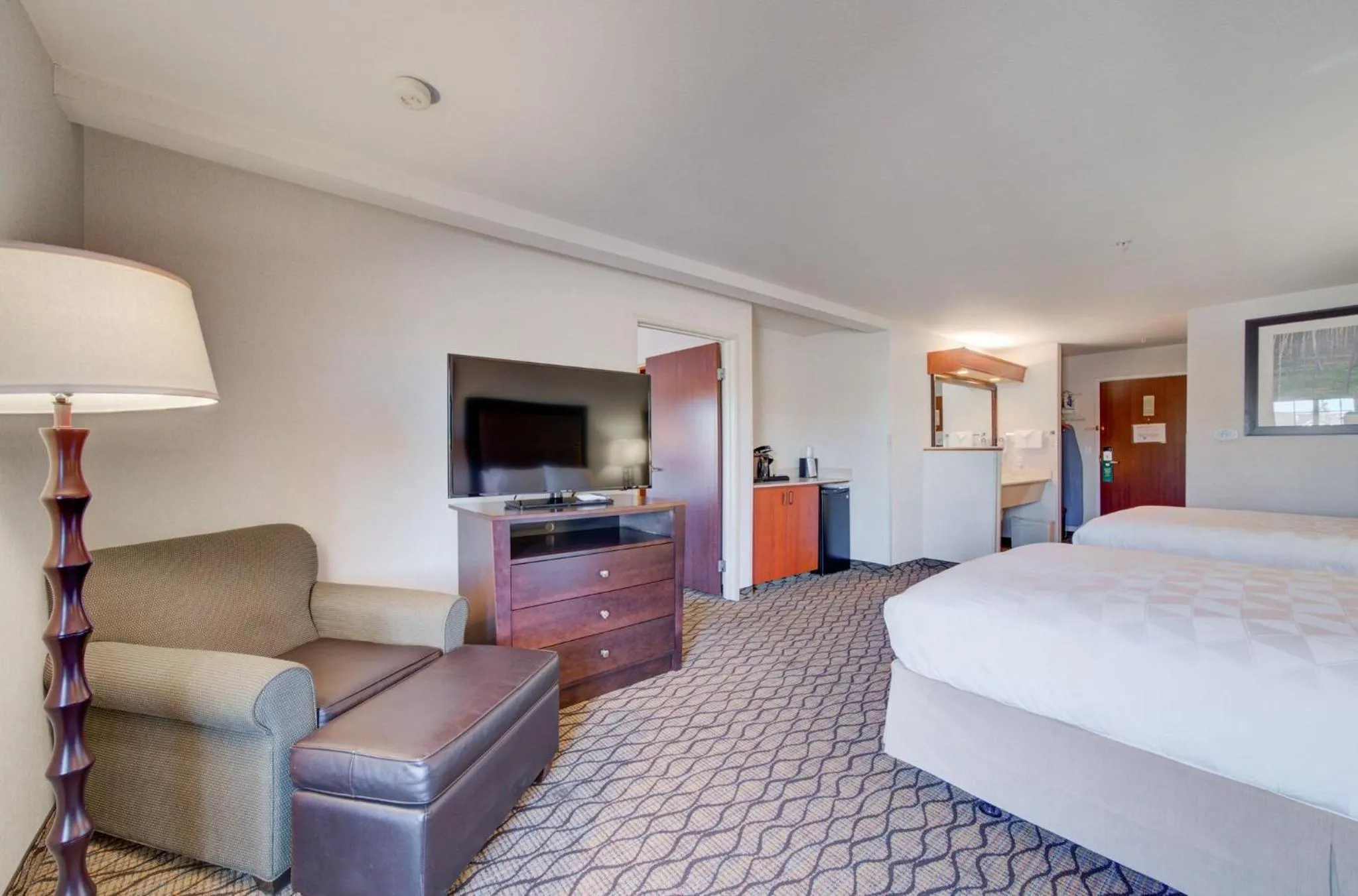 Photo of the whole room, Bed in Holiday Inn West Yellowstone by IHG