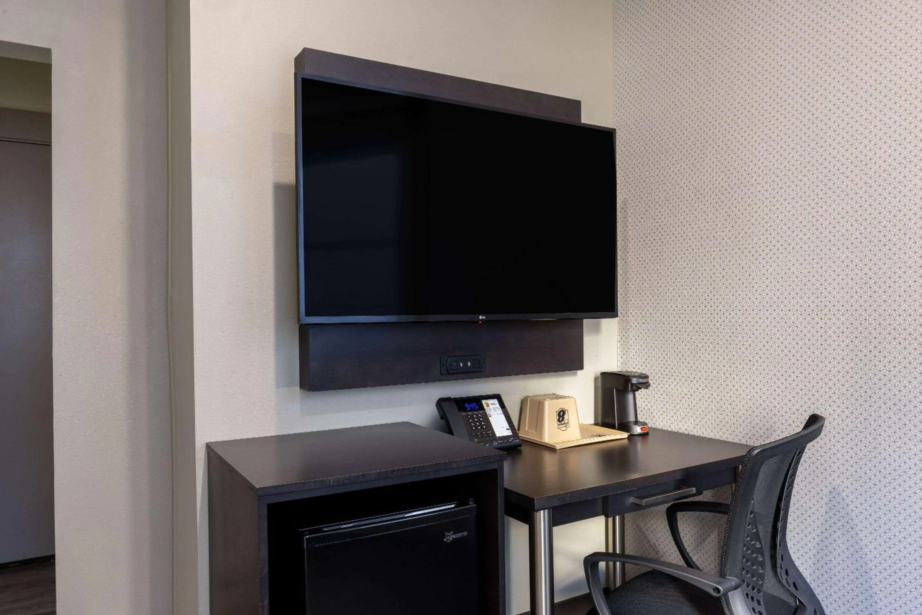 Bed in Super 8 by Wyndham San Francisco/Union Square Area