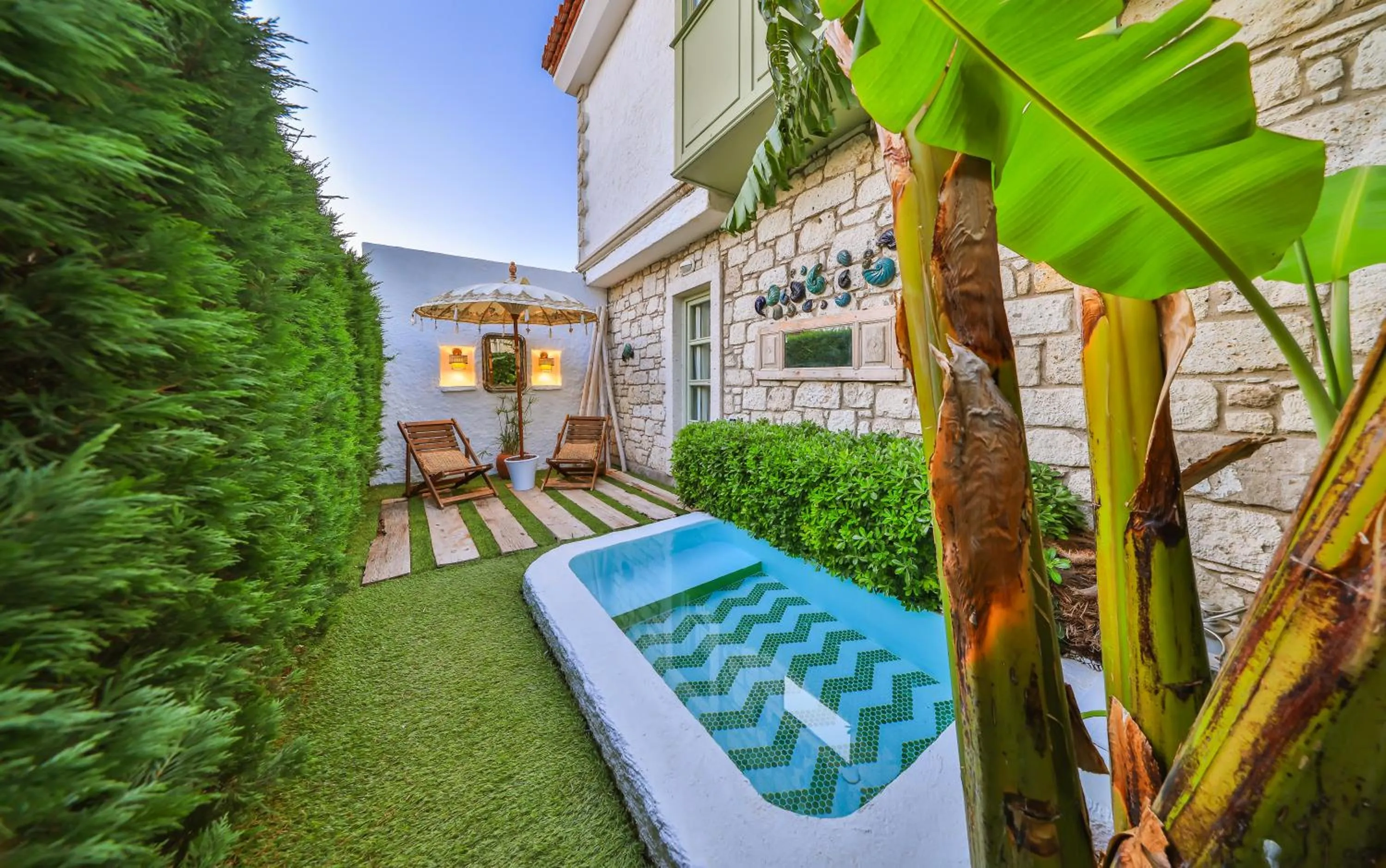 Swimming pool in Palas Alaçatı - Adult Only
