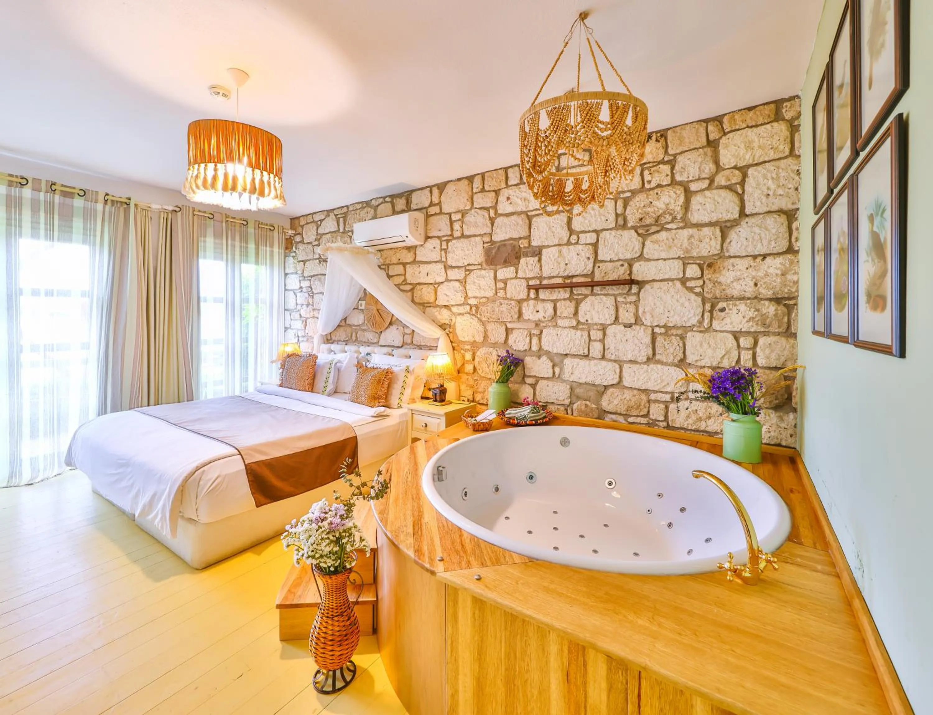 Bed in Palas Alaçatı - Adult Only