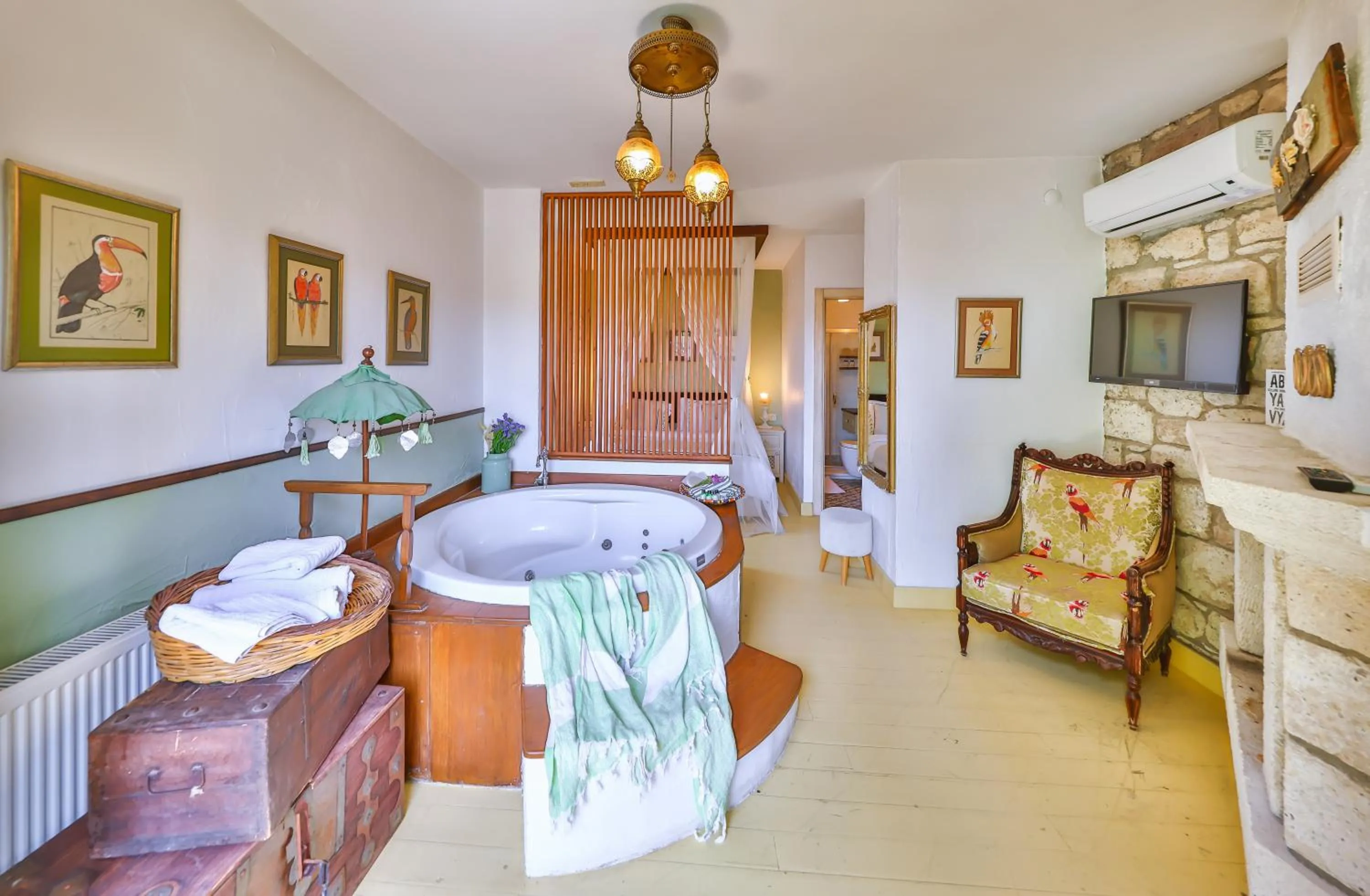 Bed in Palas Alaçatı - Adult Only