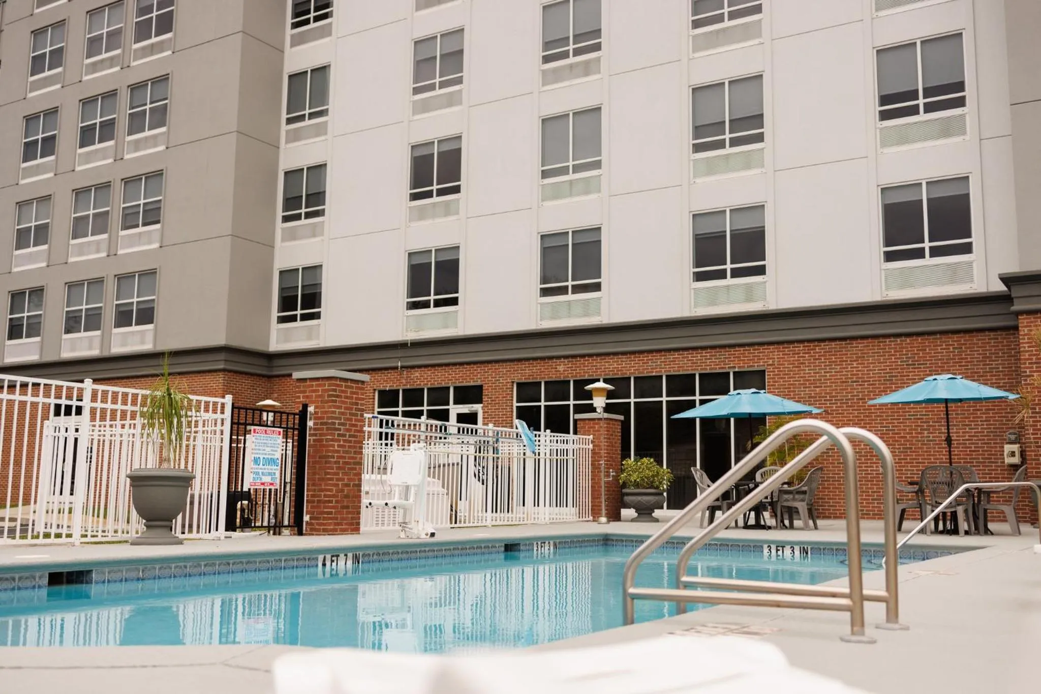 Swimming pool in Holiday Inn Winter Haven by IHG