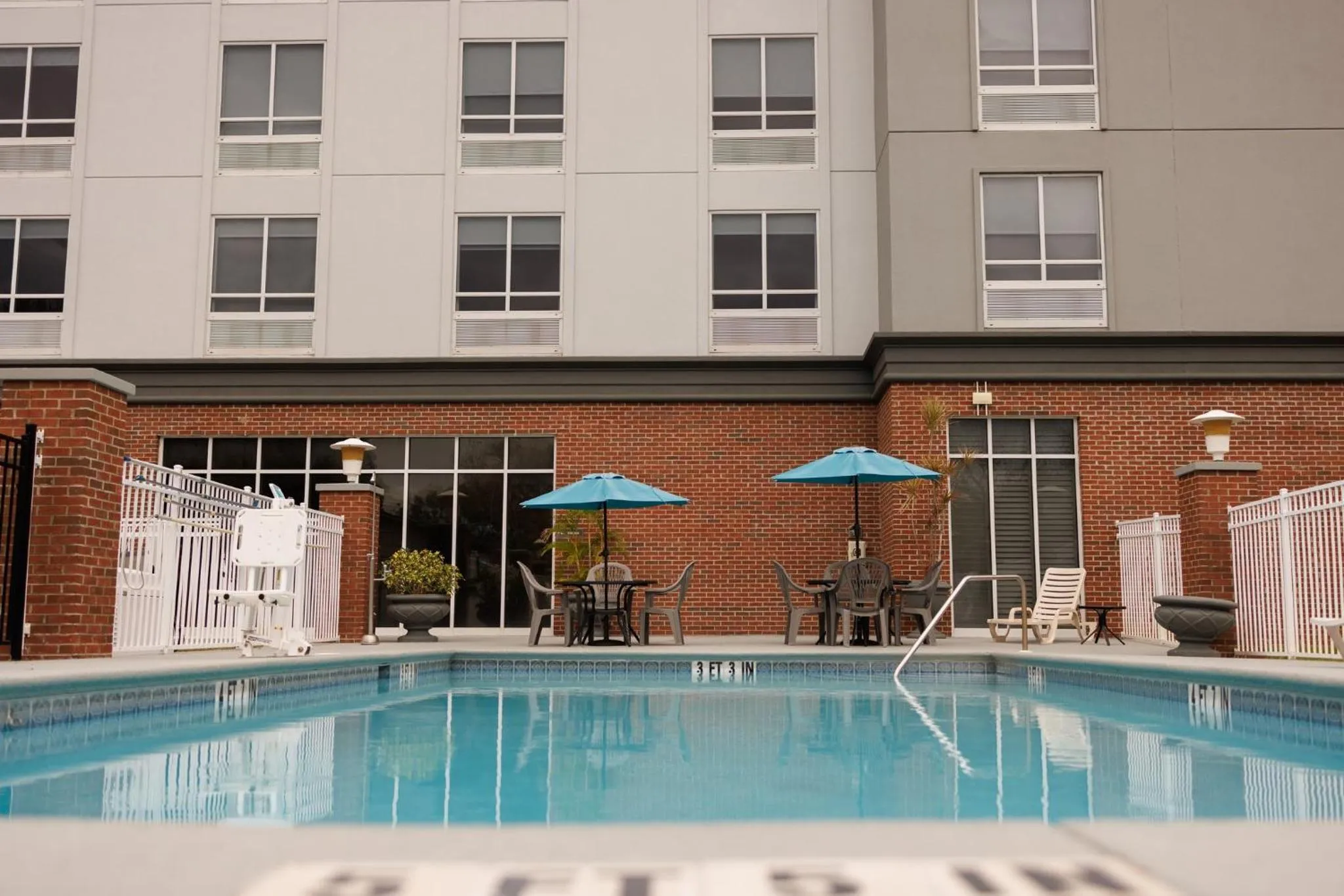 Swimming pool in Holiday Inn Winter Haven by IHG