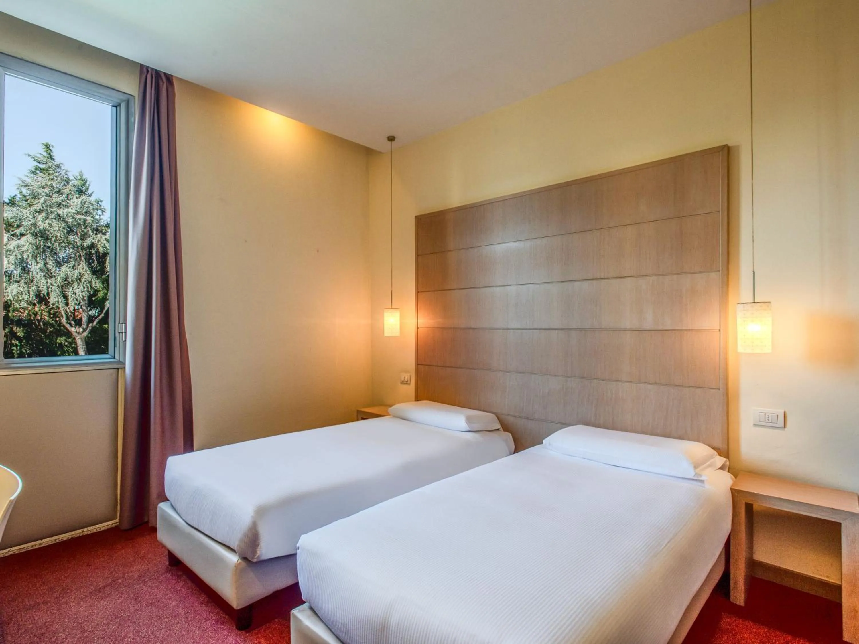 Bed in B&B HOTEL Calenzano First