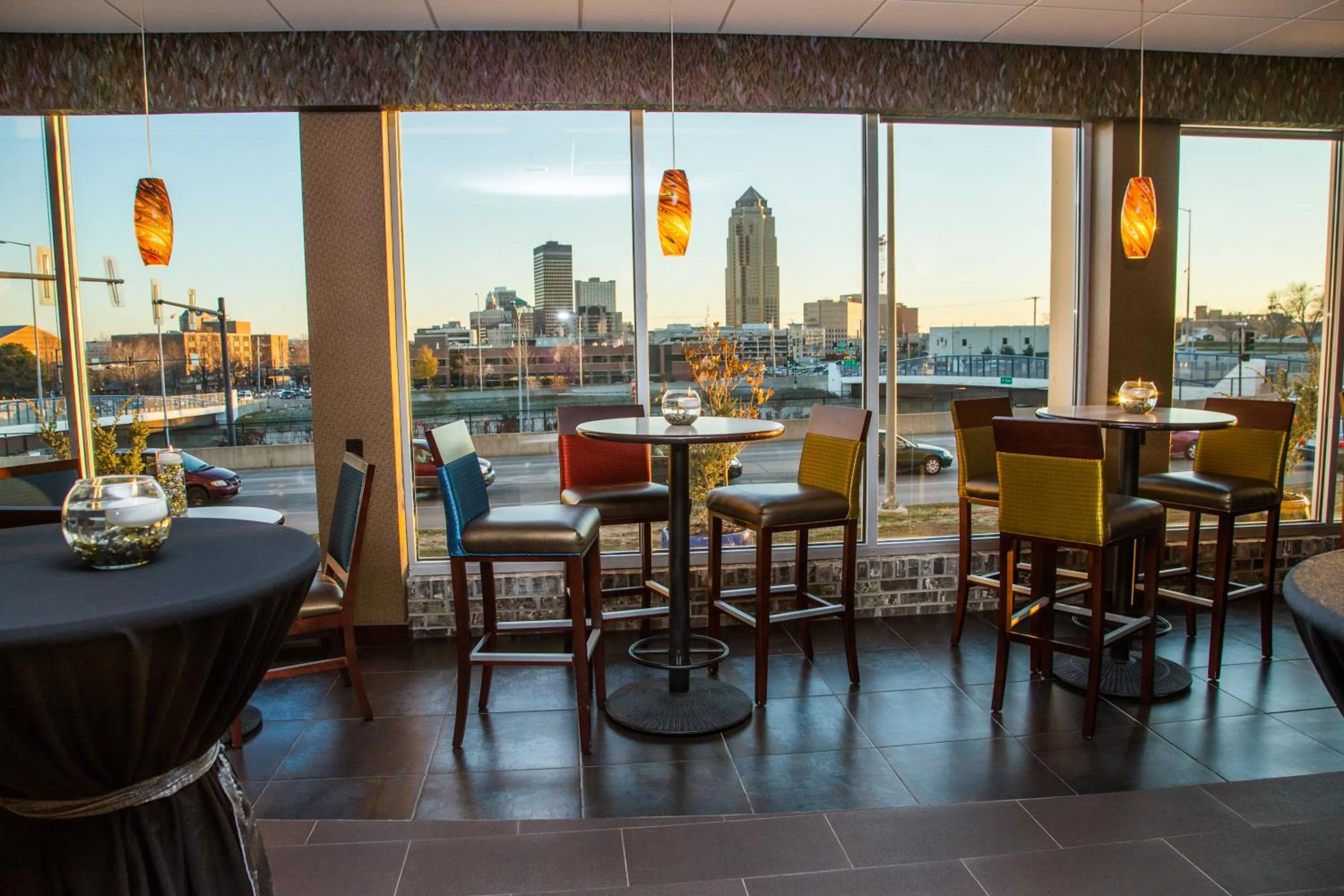 Property building in Holiday Inn Des Moines-Downtown-Mercy Campus by IHG