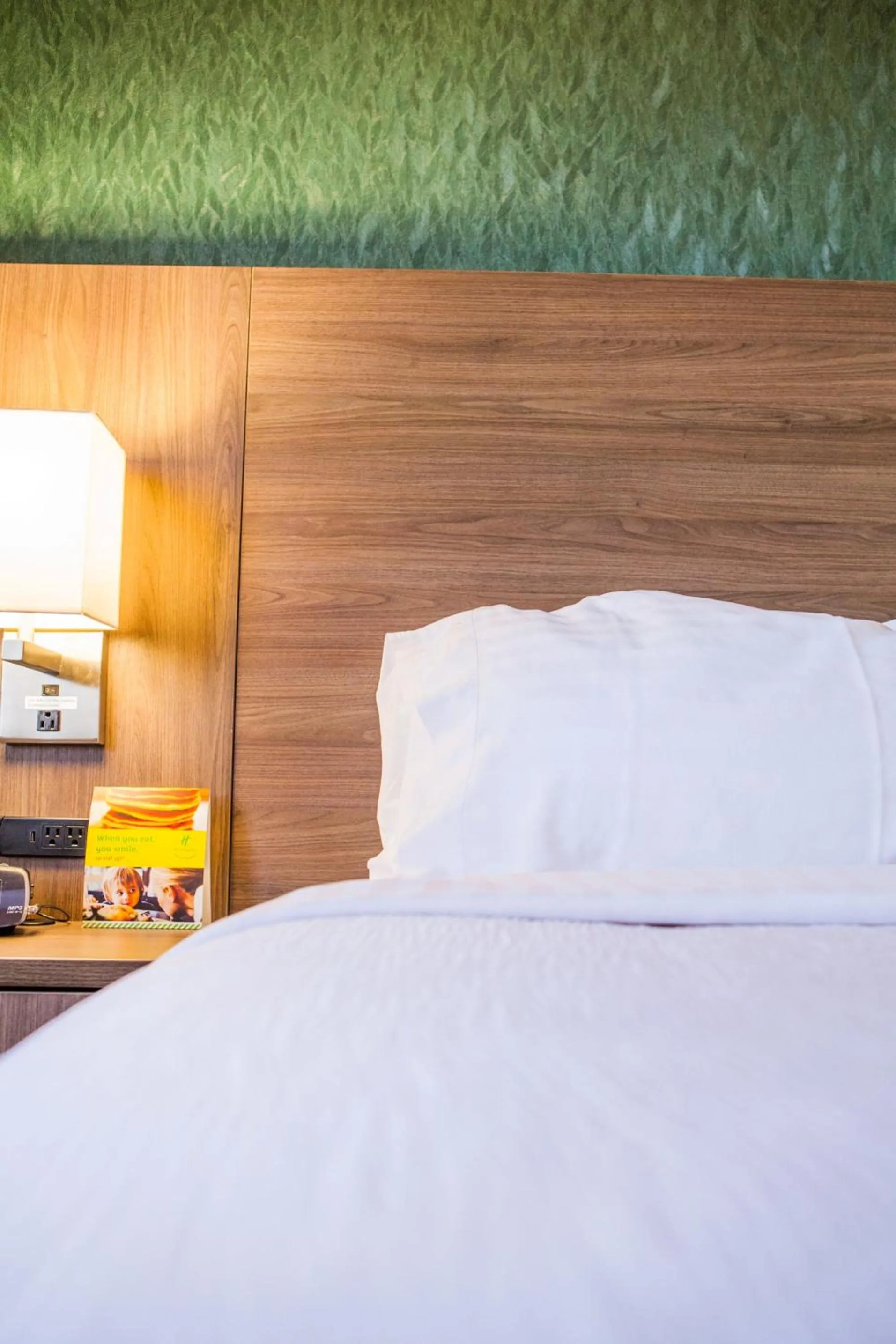 Bed in Holiday Inn Des Moines-Downtown-Mercy Campus by IHG