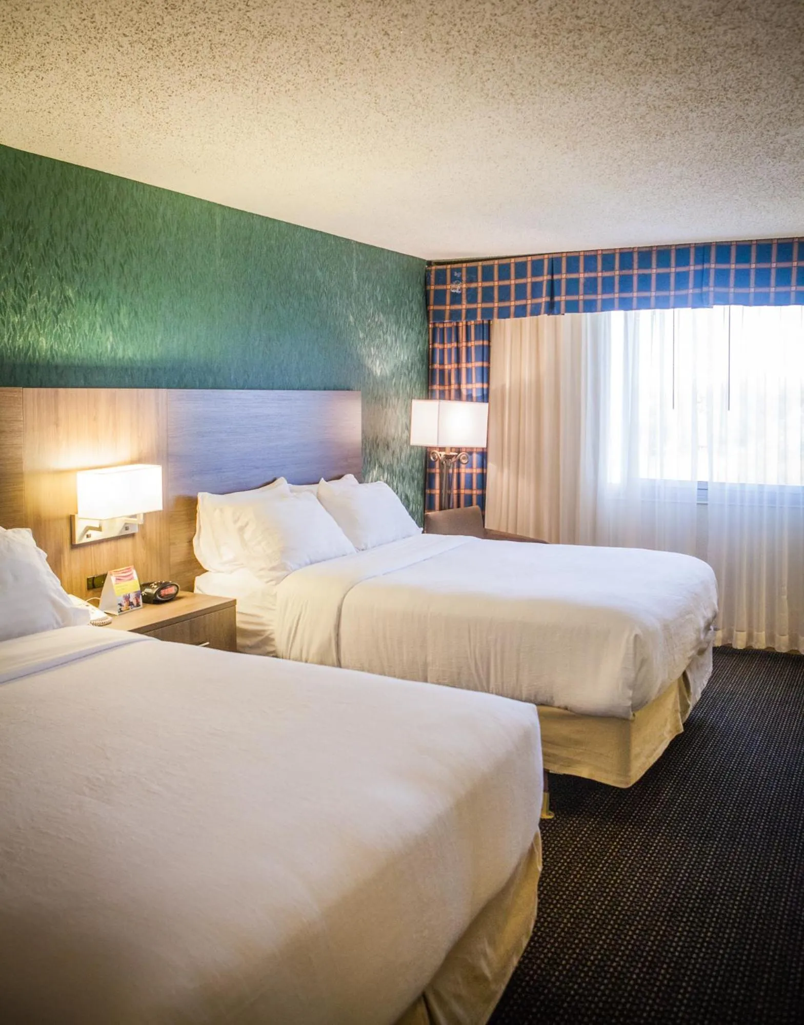 Bed in Holiday Inn Des Moines-Downtown-Mercy Campus by IHG