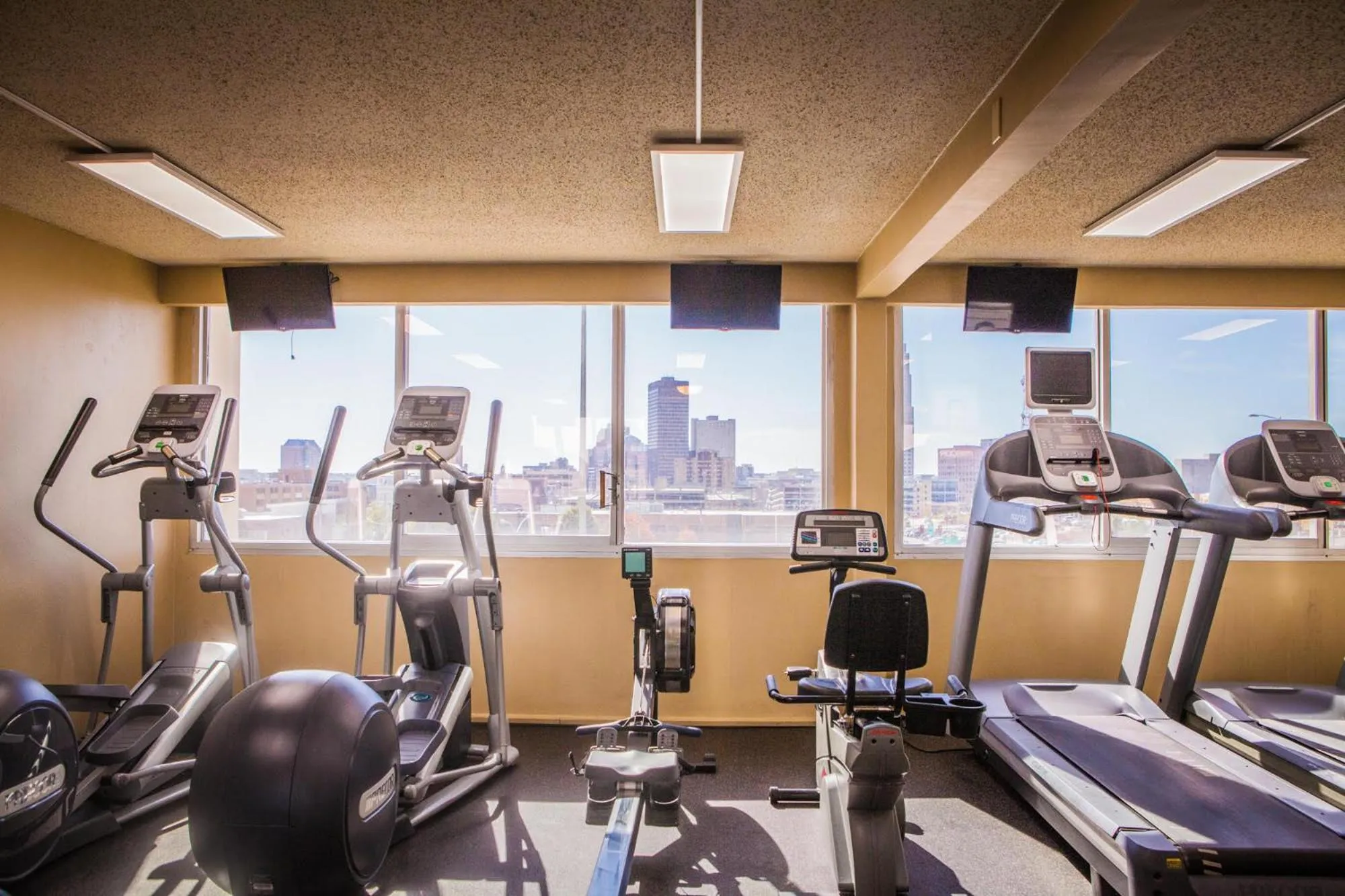 Fitness centre/facilities in Holiday Inn Des Moines-Downtown-Mercy Campus by IHG