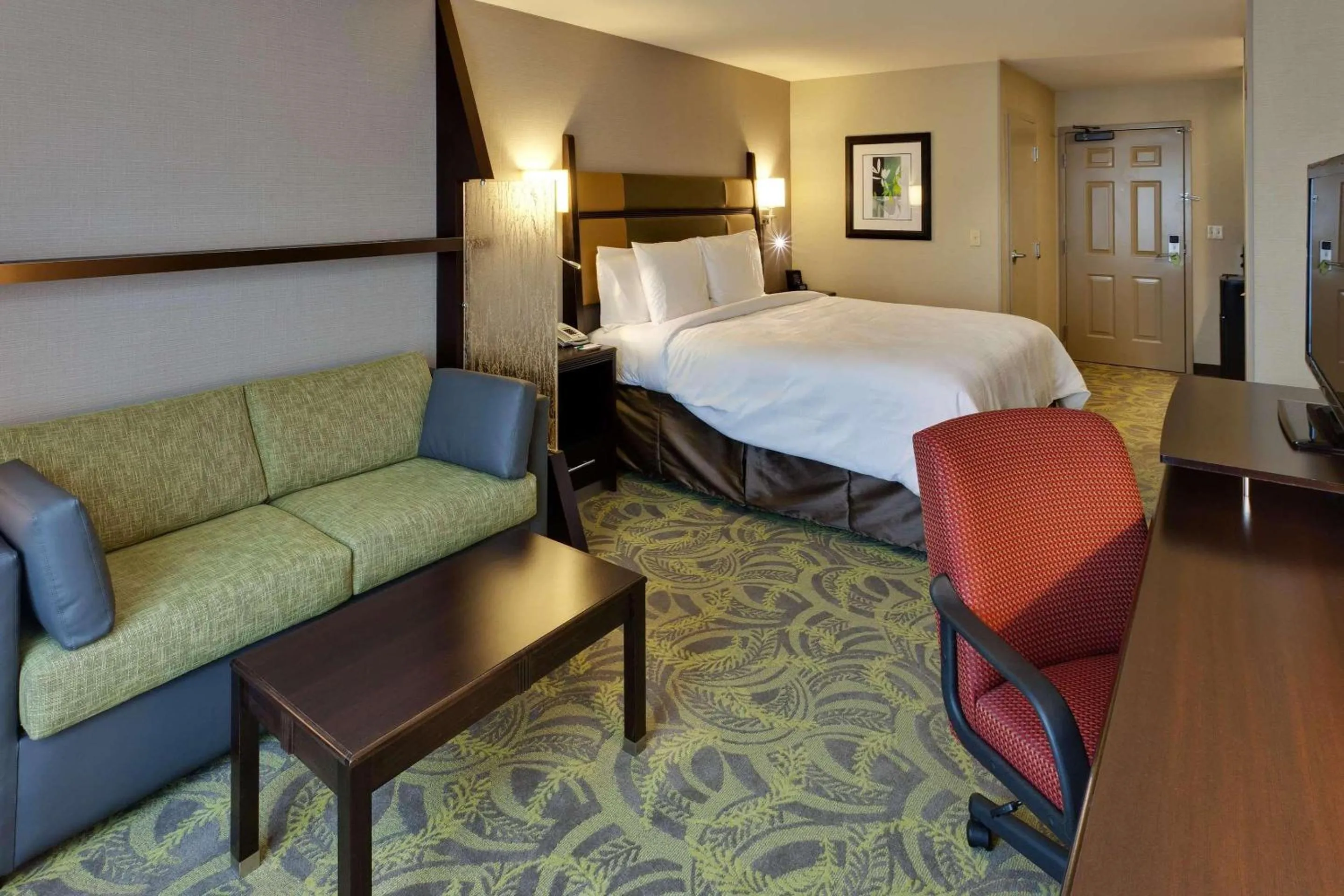 Bedroom, Bed in Country Inn & Suites by Radisson, San Carlos, CA