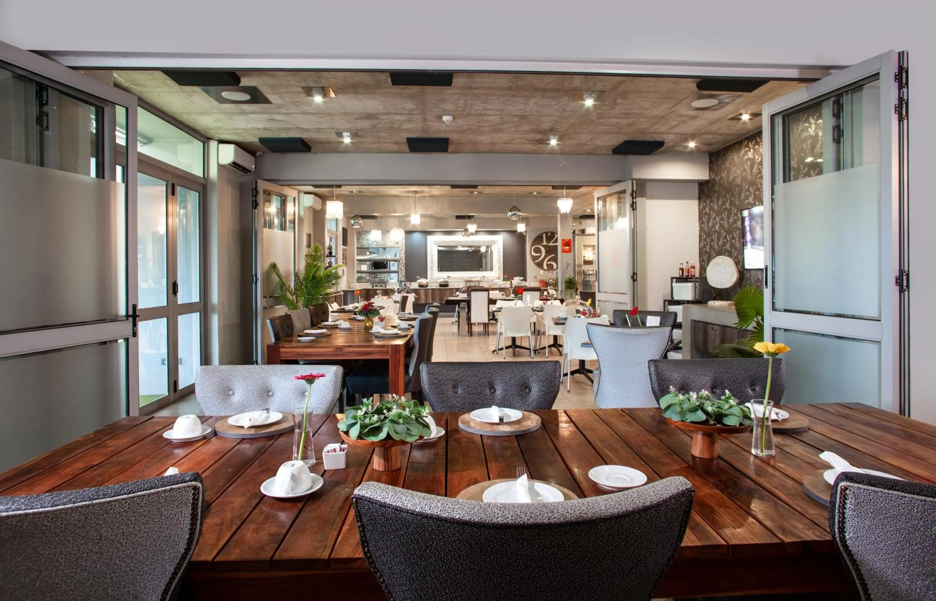 Restaurant/places to eat in Chill Pepper Boutique Hotel