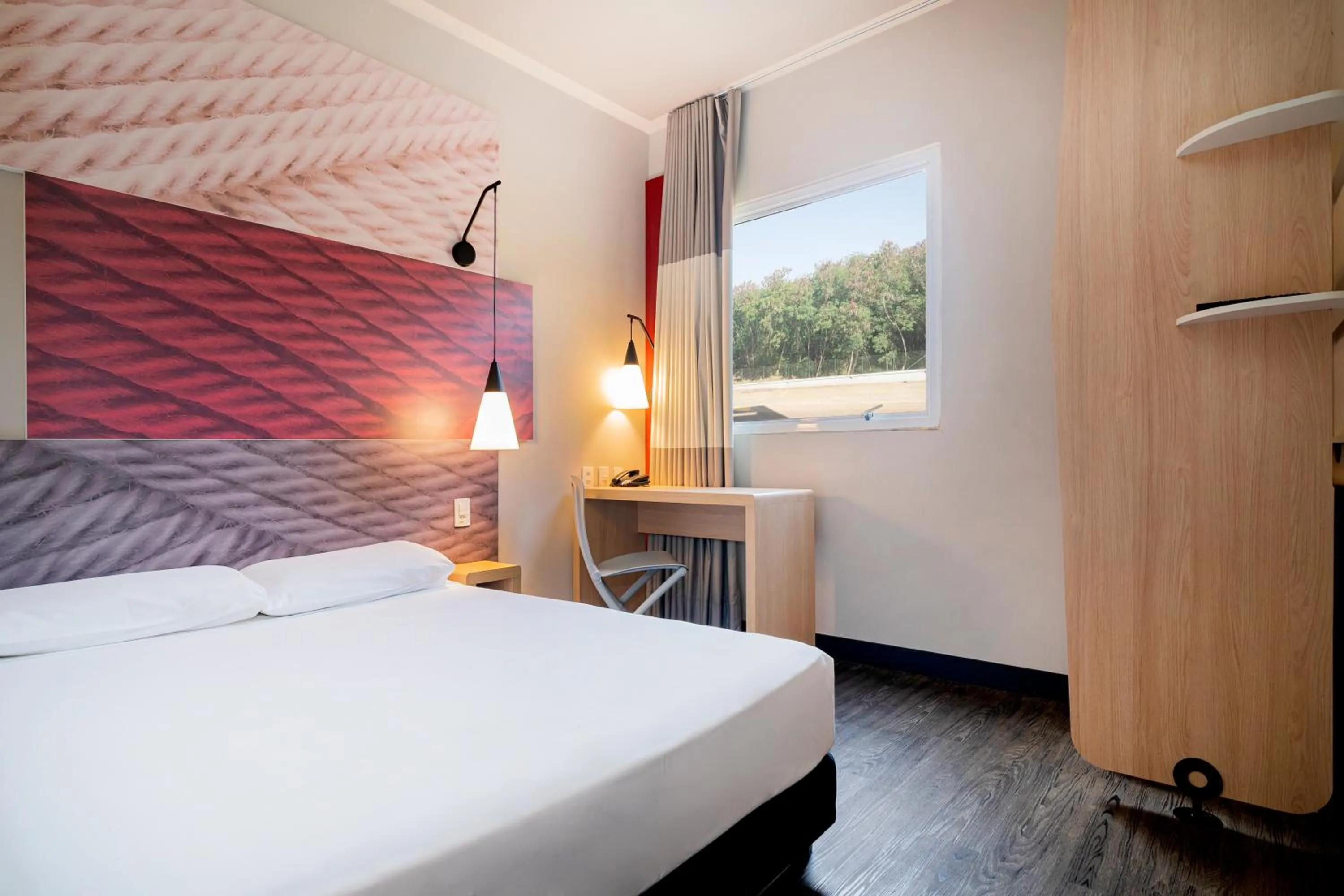 Bedroom, Bed in ibis Piracicaba